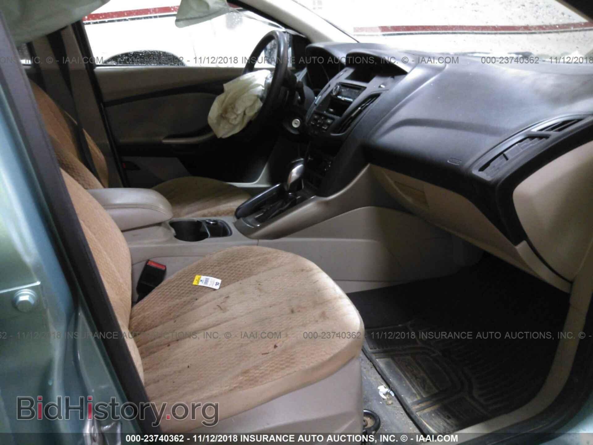 2012 Ford Focus - VIN: 1FAHP3H24CL142074 - Photo 5