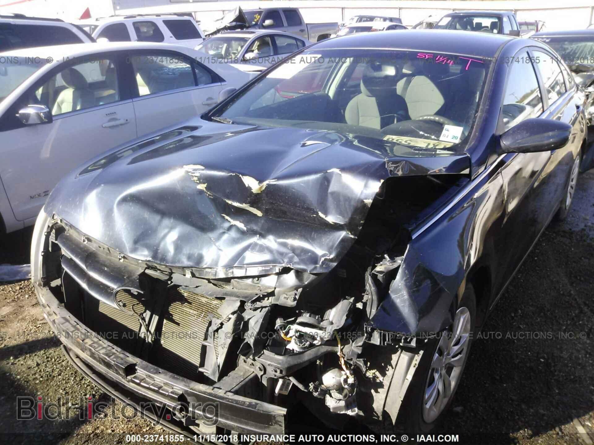 2012 Hyundai Sonata - VIN: 5NPEB4AC6CH311245 - Фото 2