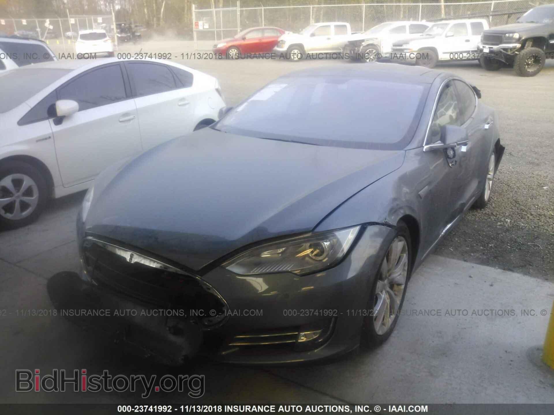 2013 TESLA MODEL S - VIN: 5YJSA1DP9DFP23680 - Фото 2
