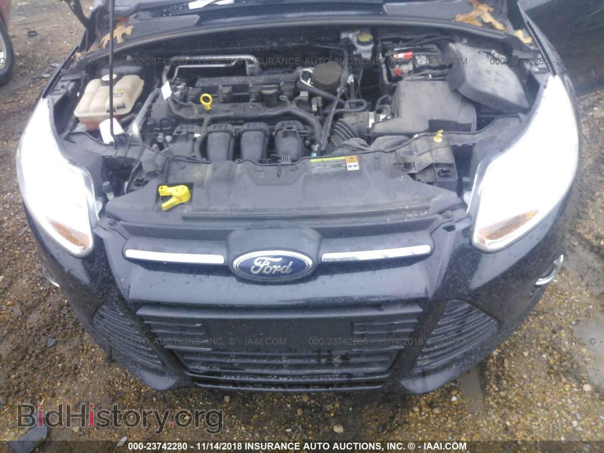 2012 Ford Focus - VIN: 1FAHP3F28CL352535 - Photo 10