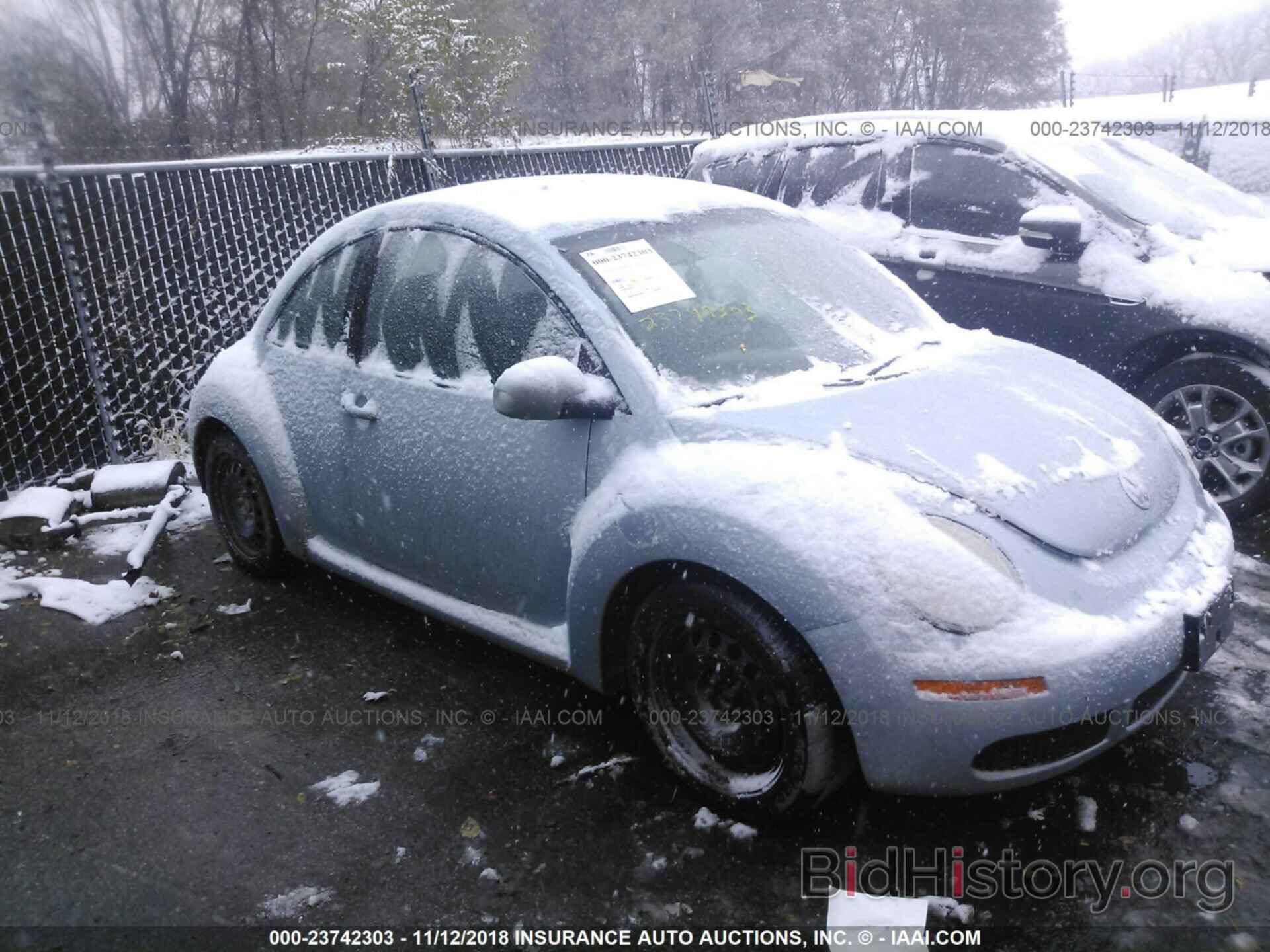 Photo 3VWPW3AG4AM001965 - VOLKSWAGEN NEW BEETLE 2010