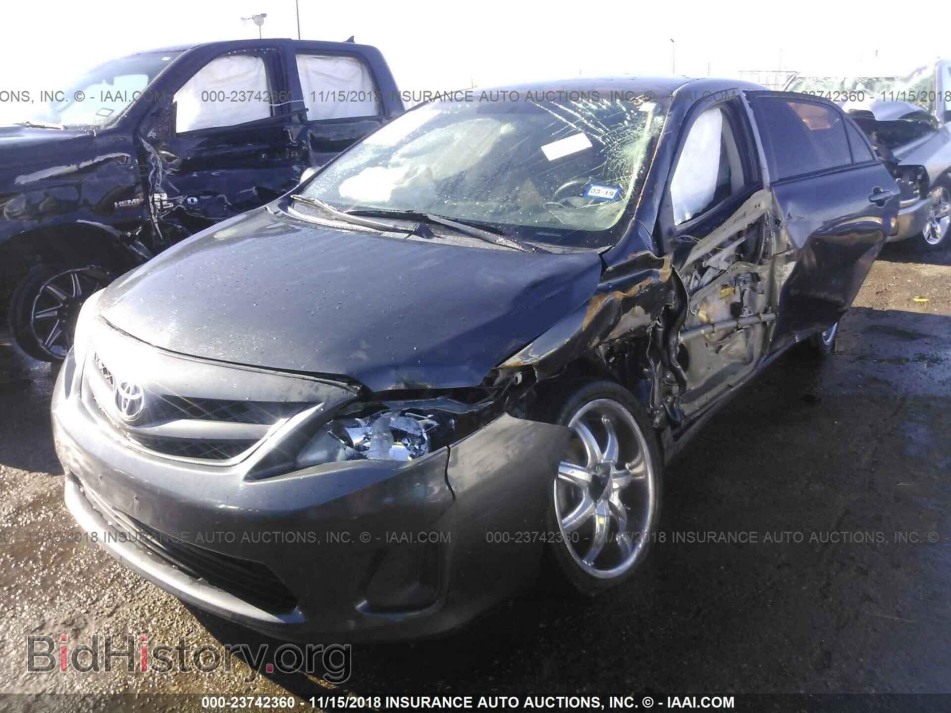 2011 Toyota Corolla - VIN: 2T1BU4EEXBC610974 - Photo 2