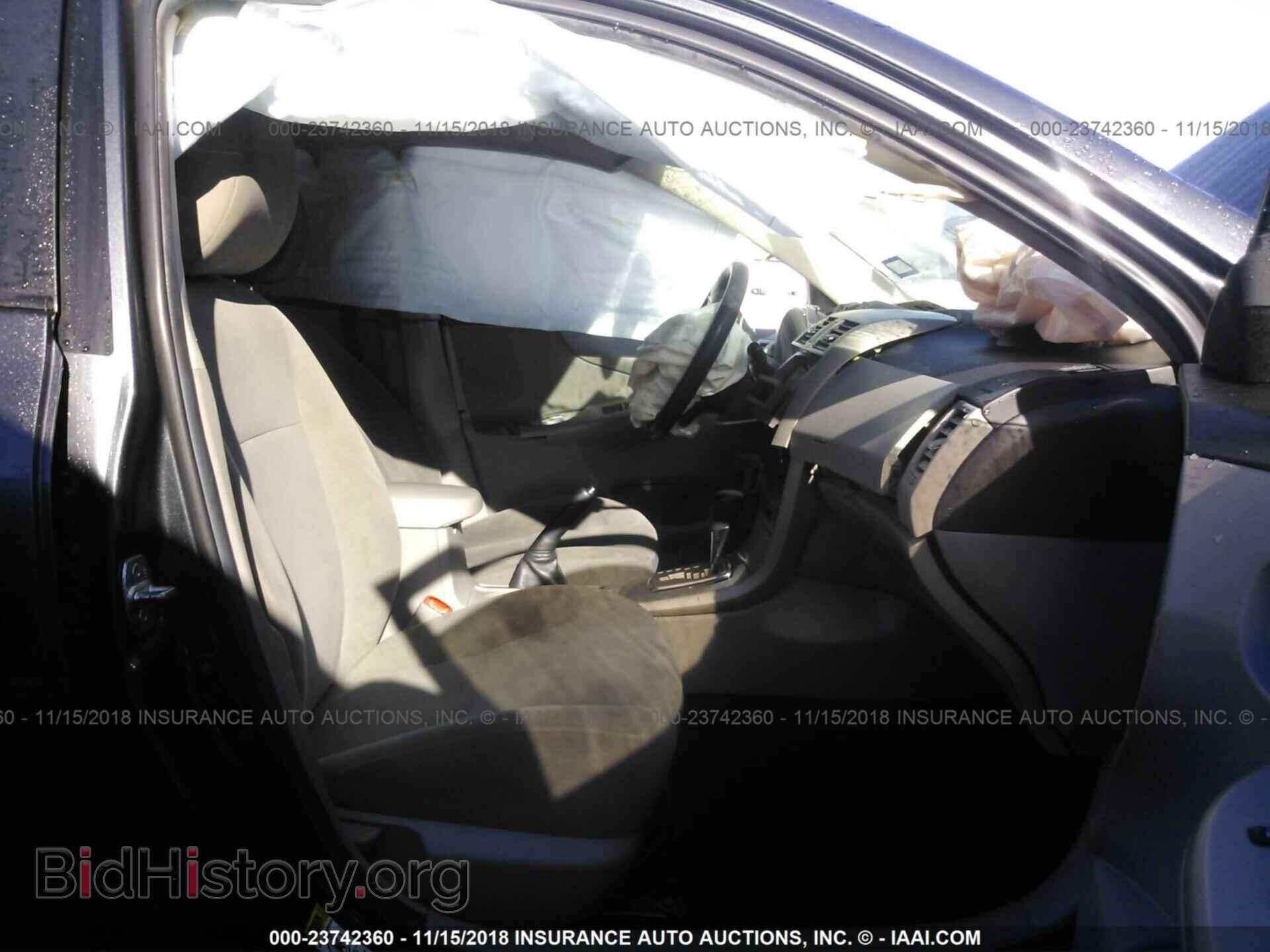 2011 Toyota Corolla - VIN: 2T1BU4EEXBC610974 - Photo 5