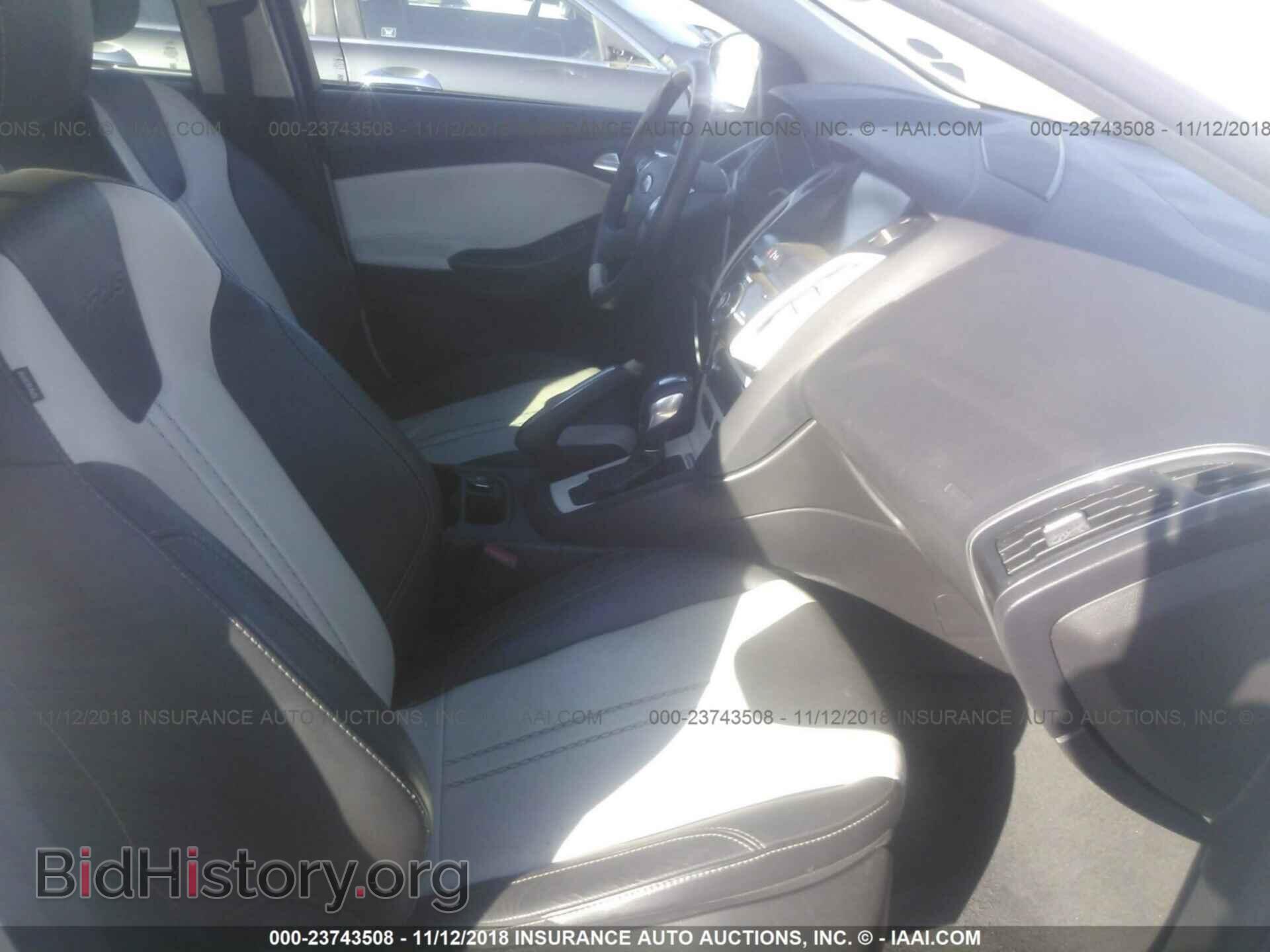 2012 Ford Focus - VIN: 1FAHP3J25CL356288 - Photo 5