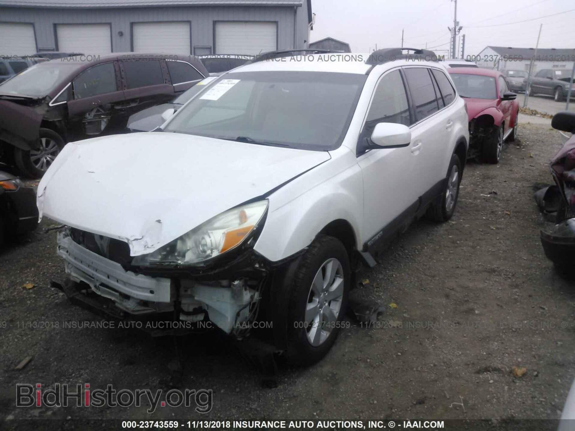 2011 SUBARU OUTBACK - VIN: 4S4BRCCC3B3315085 - Фото 2