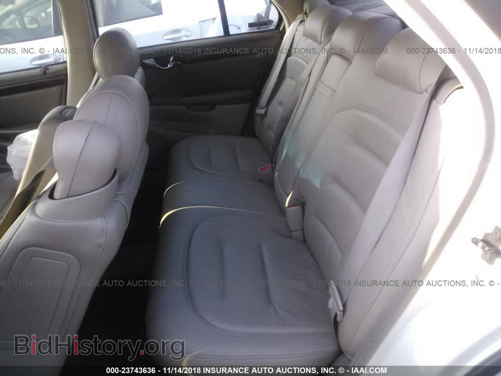 2001 CADILLAC DEVILLE - VIN: 1G6KD54Y41U102490 - Photo 8