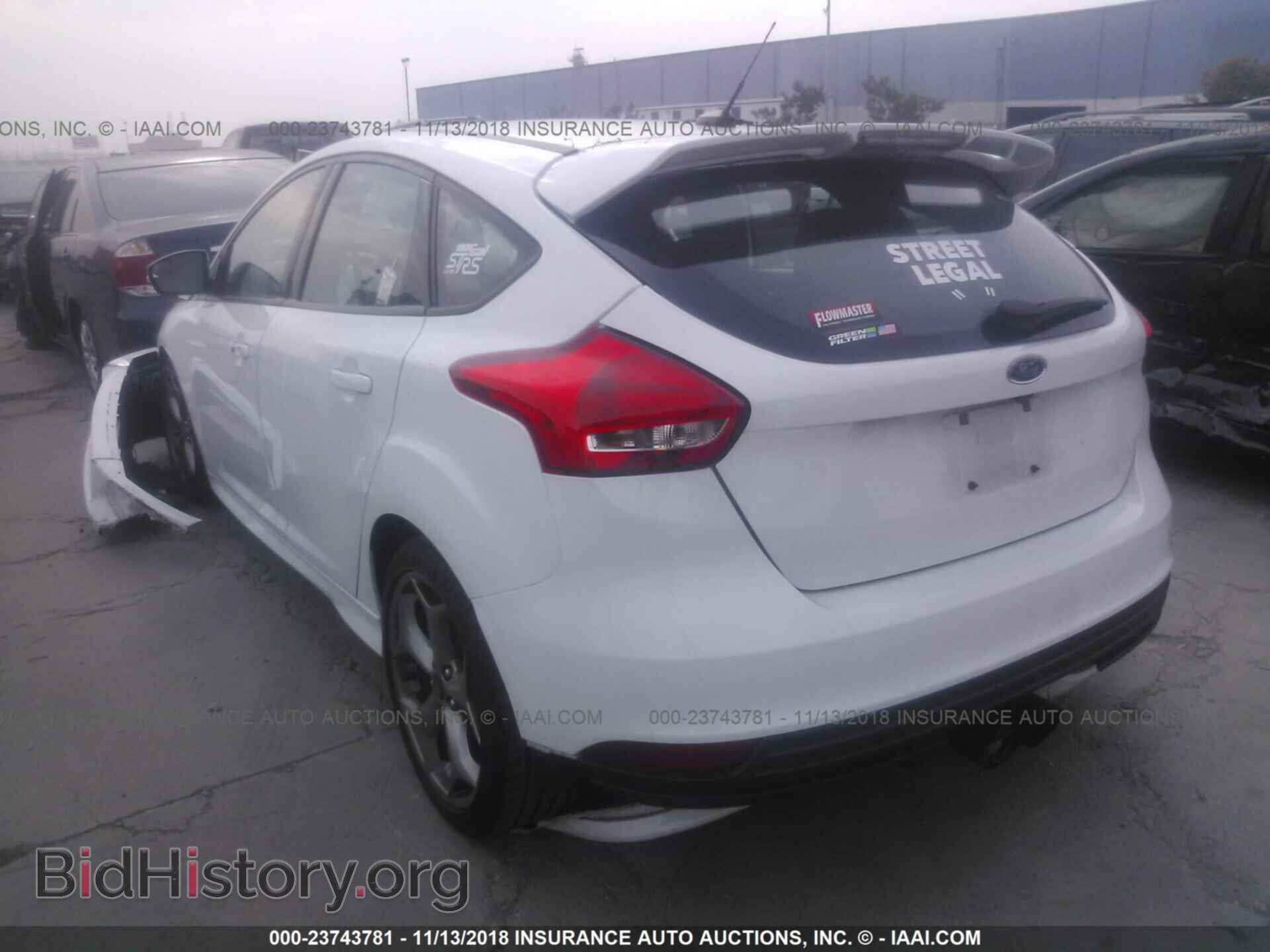 2017 Ford Focus - VIN: 1FADP3L92HL214755 - Фото 3