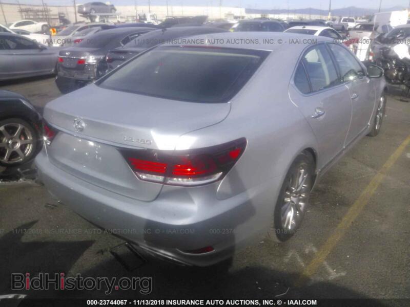 2015 Lexus LS (VIN JTHBL1EF2F5136336) — фото 4 из 10
