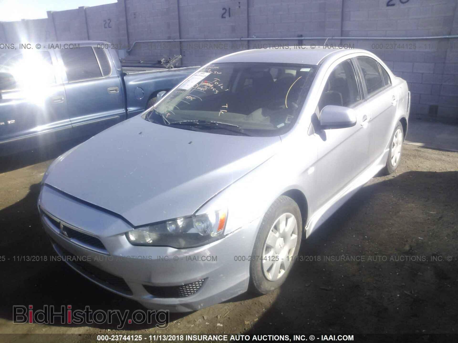 2011 Mitsubishi Lancer - VIN: JA32U2FU2BU012017 - Photo 2