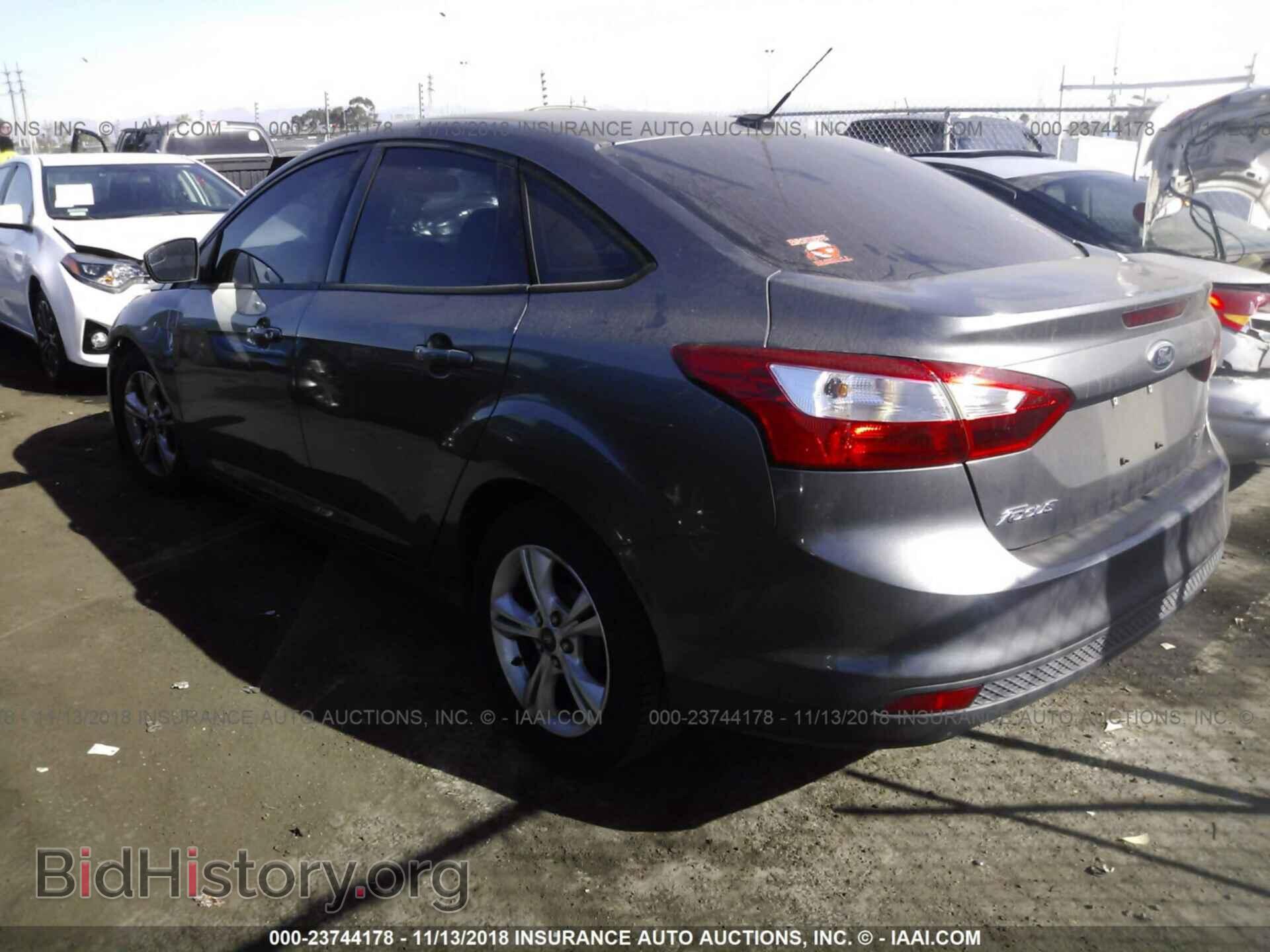 2013 Ford Focus - VIN: 1FADP3F2XDL204676 - Фото 3