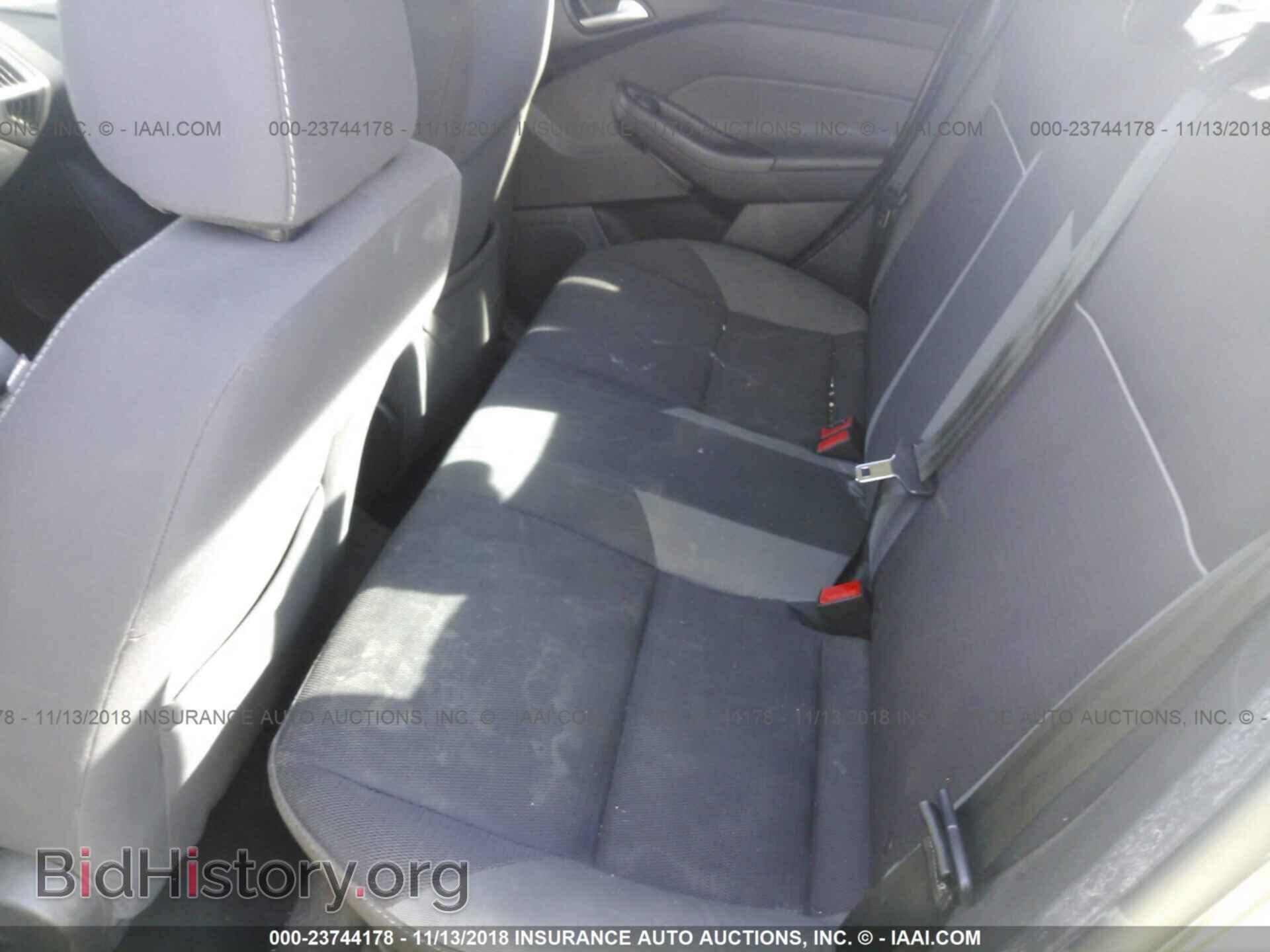 2013 Ford Focus - VIN: 1FADP3F2XDL204676 - Фото 8