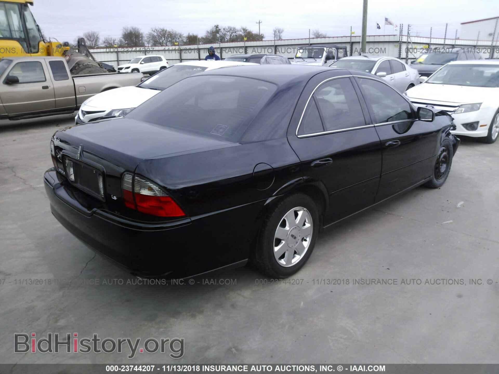 2005 LINCOLN LS - VIN: 1LNHM86S75Y628284 - Фото 4