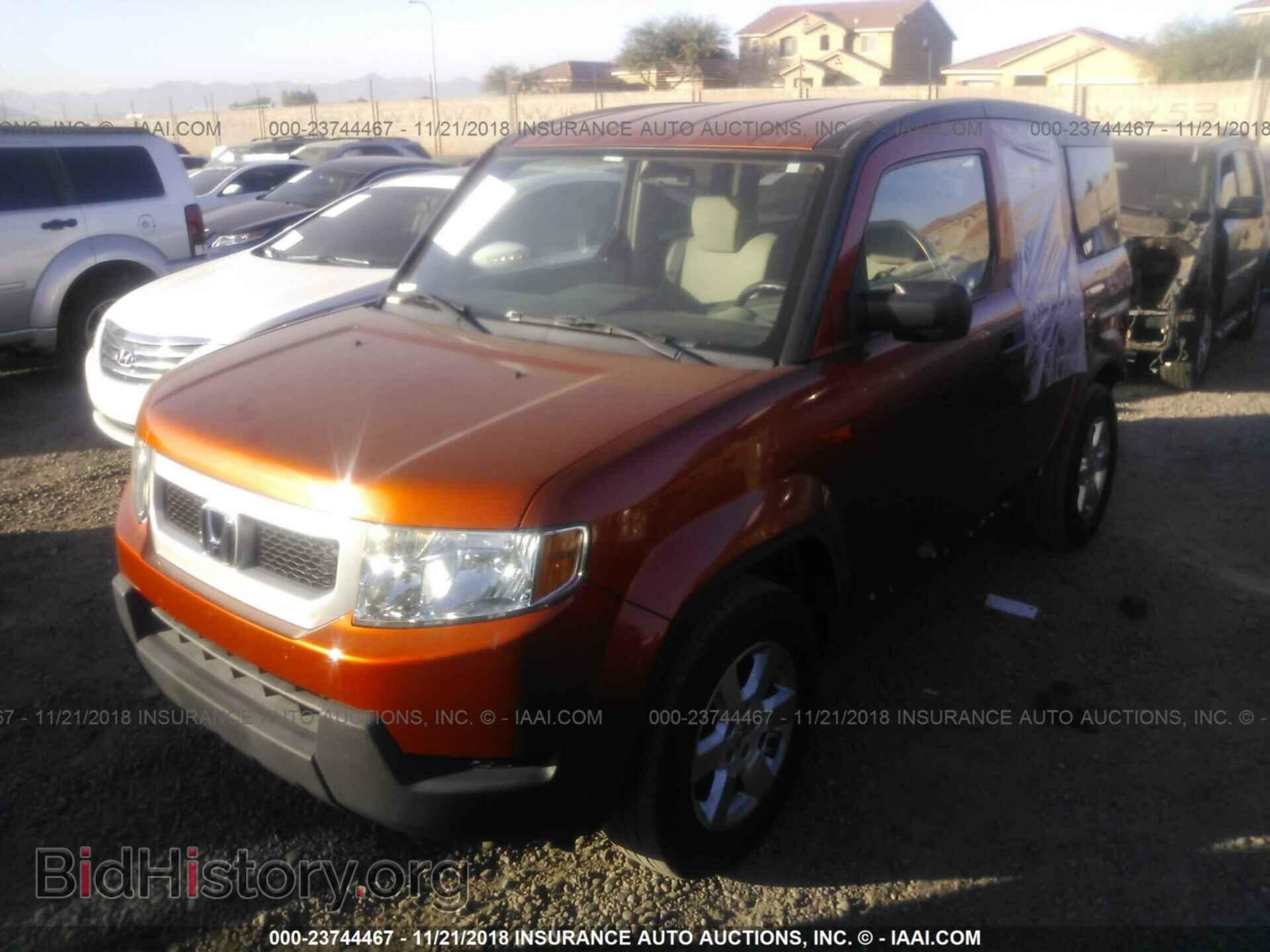 2011 Honda Element - VIN: 5J6YH1H70BL001521 - Фото 2