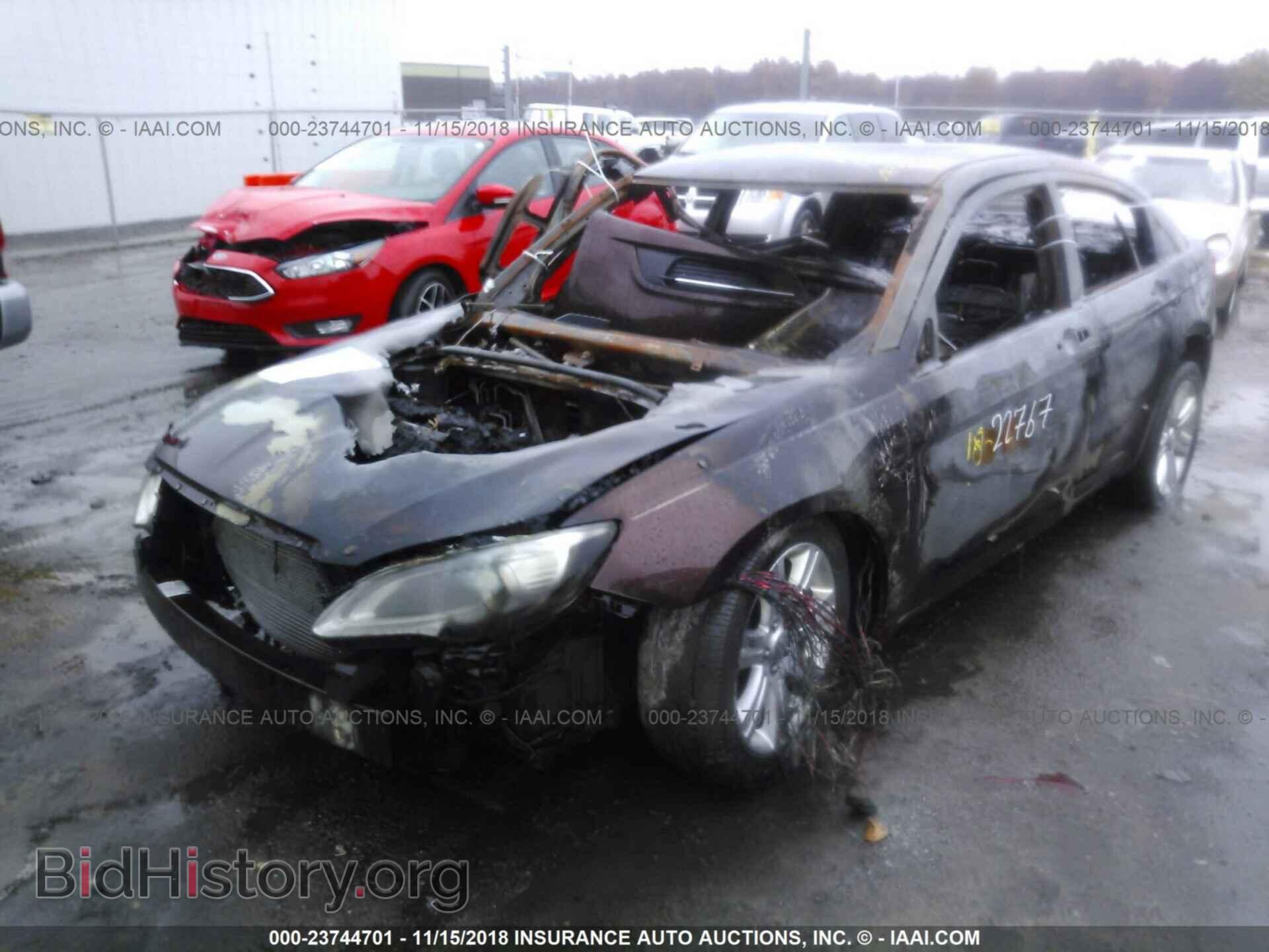 2013 CHRYSLER 200 - VIN: 1C3CCBBB4DN735592 - Photo 2