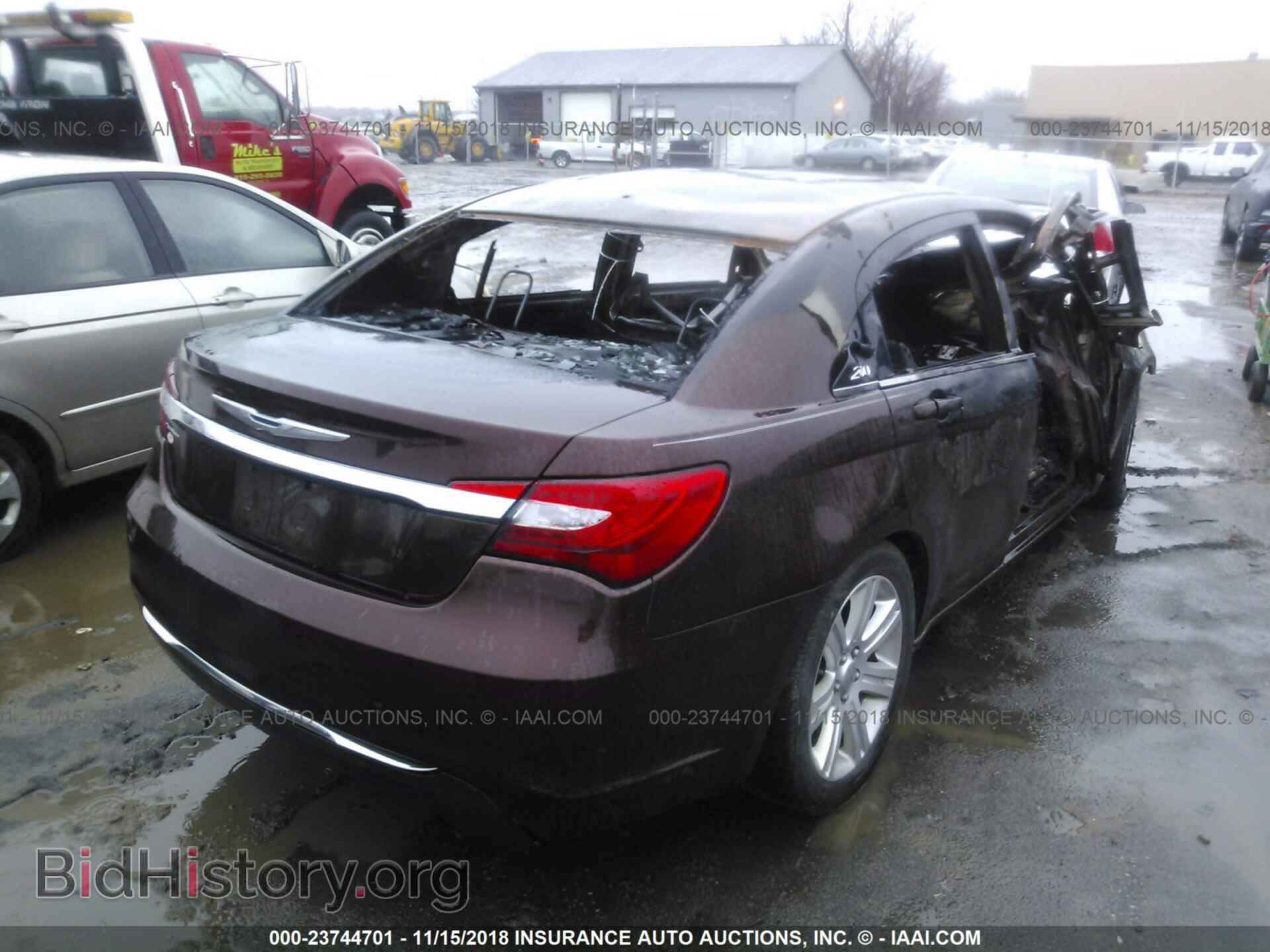 2013 CHRYSLER 200 - VIN: 1C3CCBBB4DN735592 - Photo 4