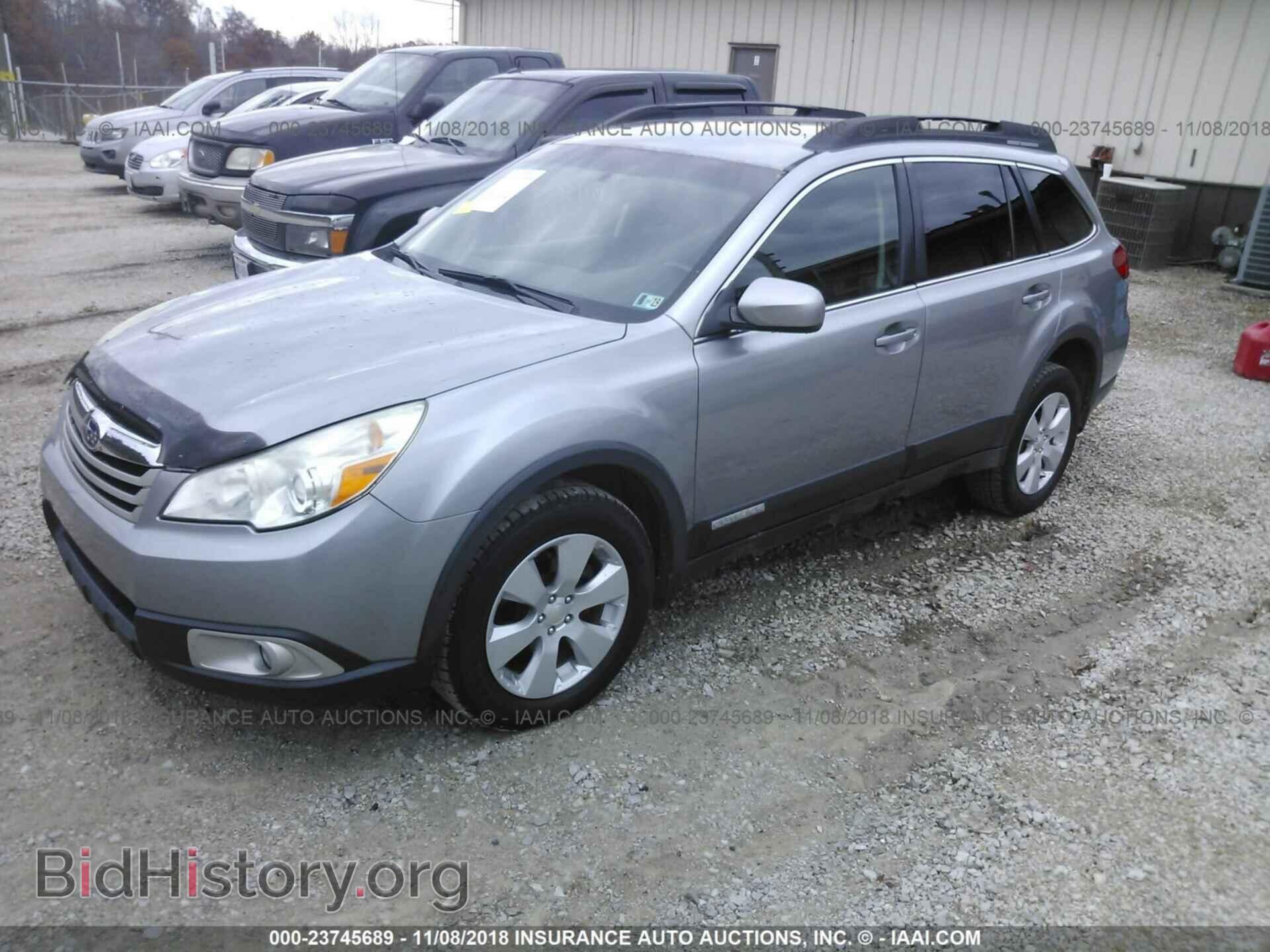 2011 Subaru Outback - VIN: 4S4BRBCC4B3400480 - Фото 2