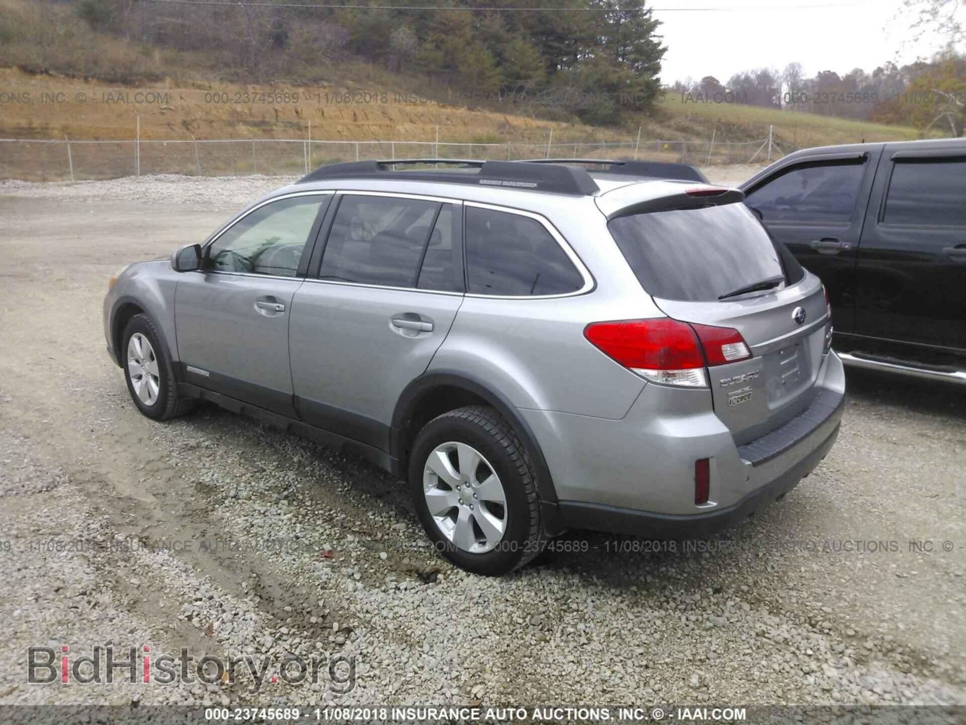 2011 Subaru Outback - VIN: 4S4BRBCC4B3400480 - Фото 3