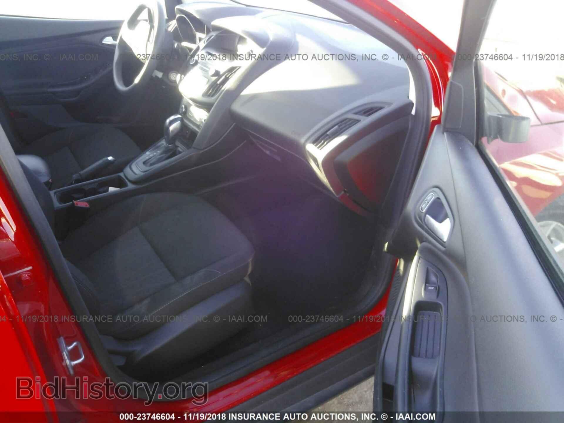 2016 Ford Focus - VIN: 1FADP3F25GL364680 - Photo 5