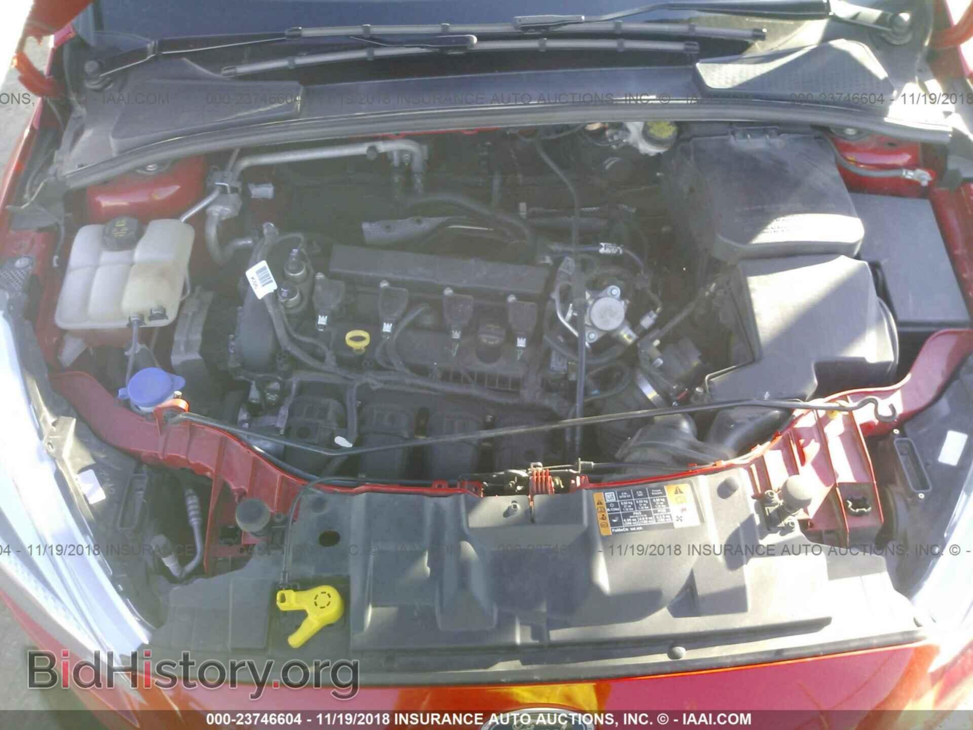 2016 Ford Focus - VIN: 1FADP3F25GL364680 - Photo 10