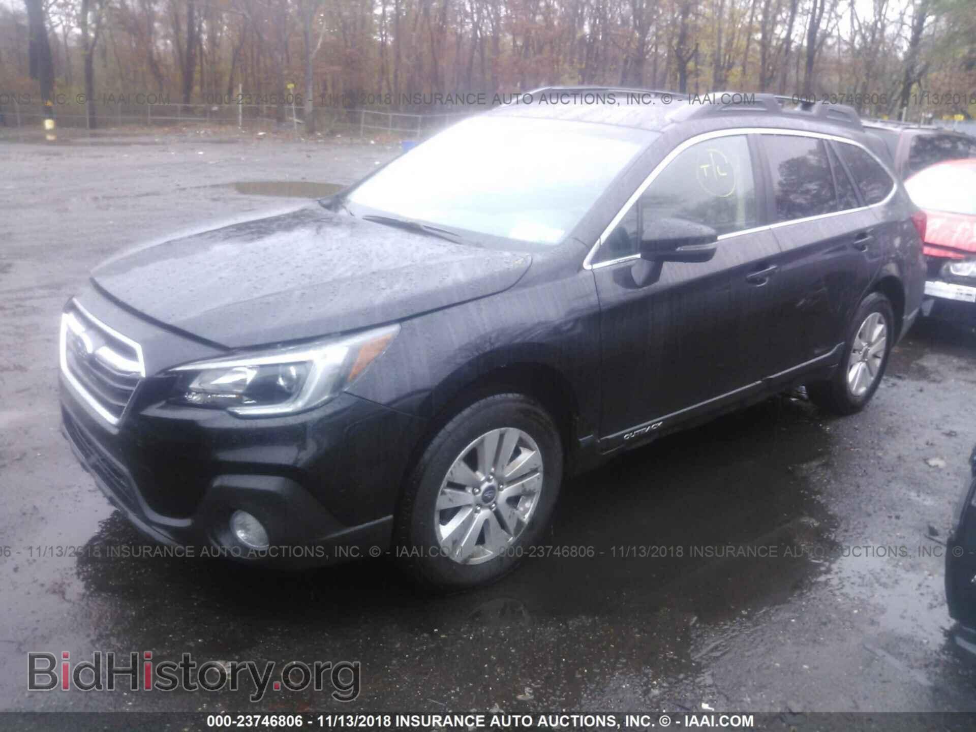 2018 Subaru Outback - VIN: 4S4BSAFC8J3234893 - Фото 2