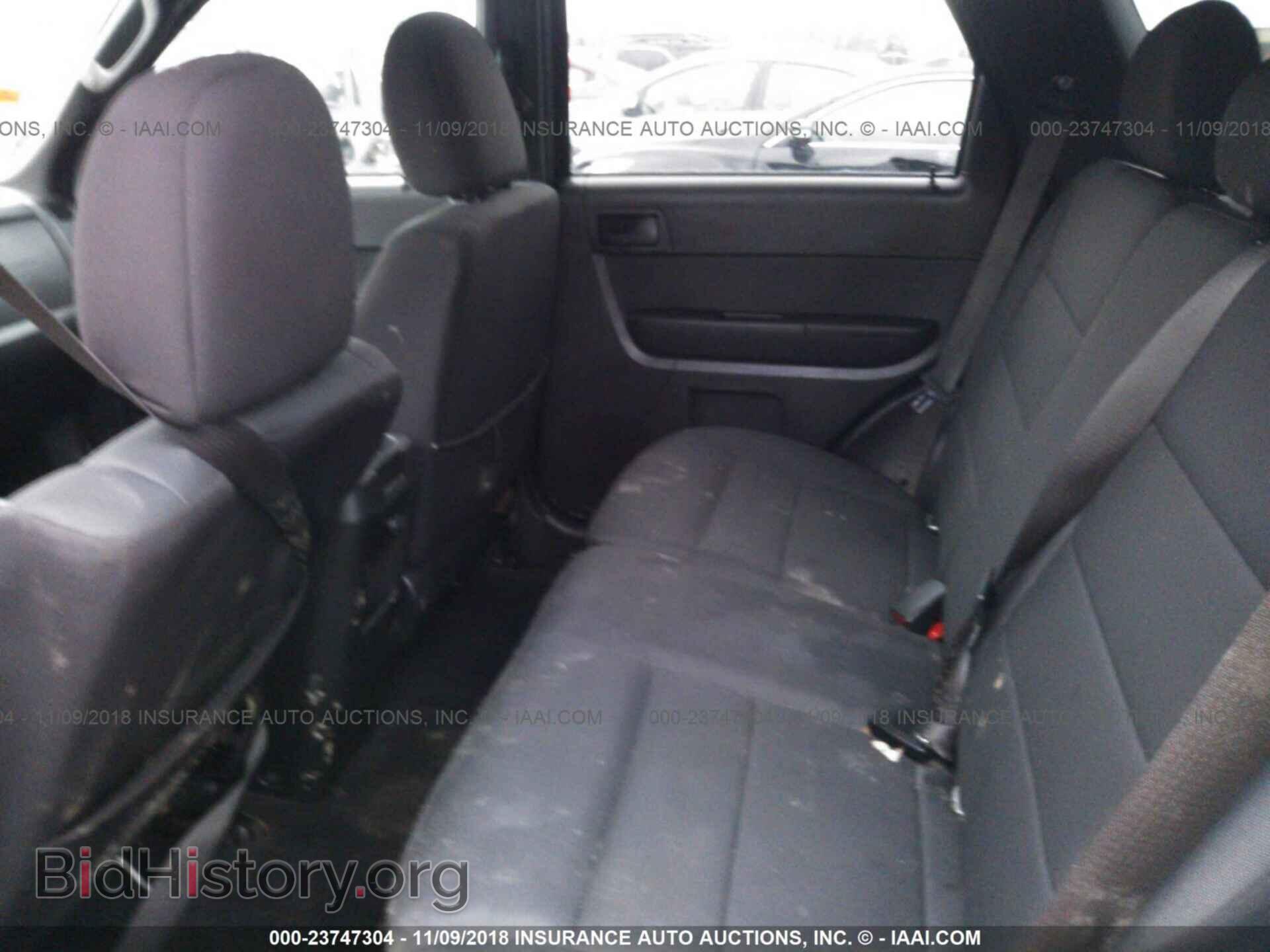 2011 FORD ESCAPE - VIN: 1FMCU0D79BKA39634 - Photo 8