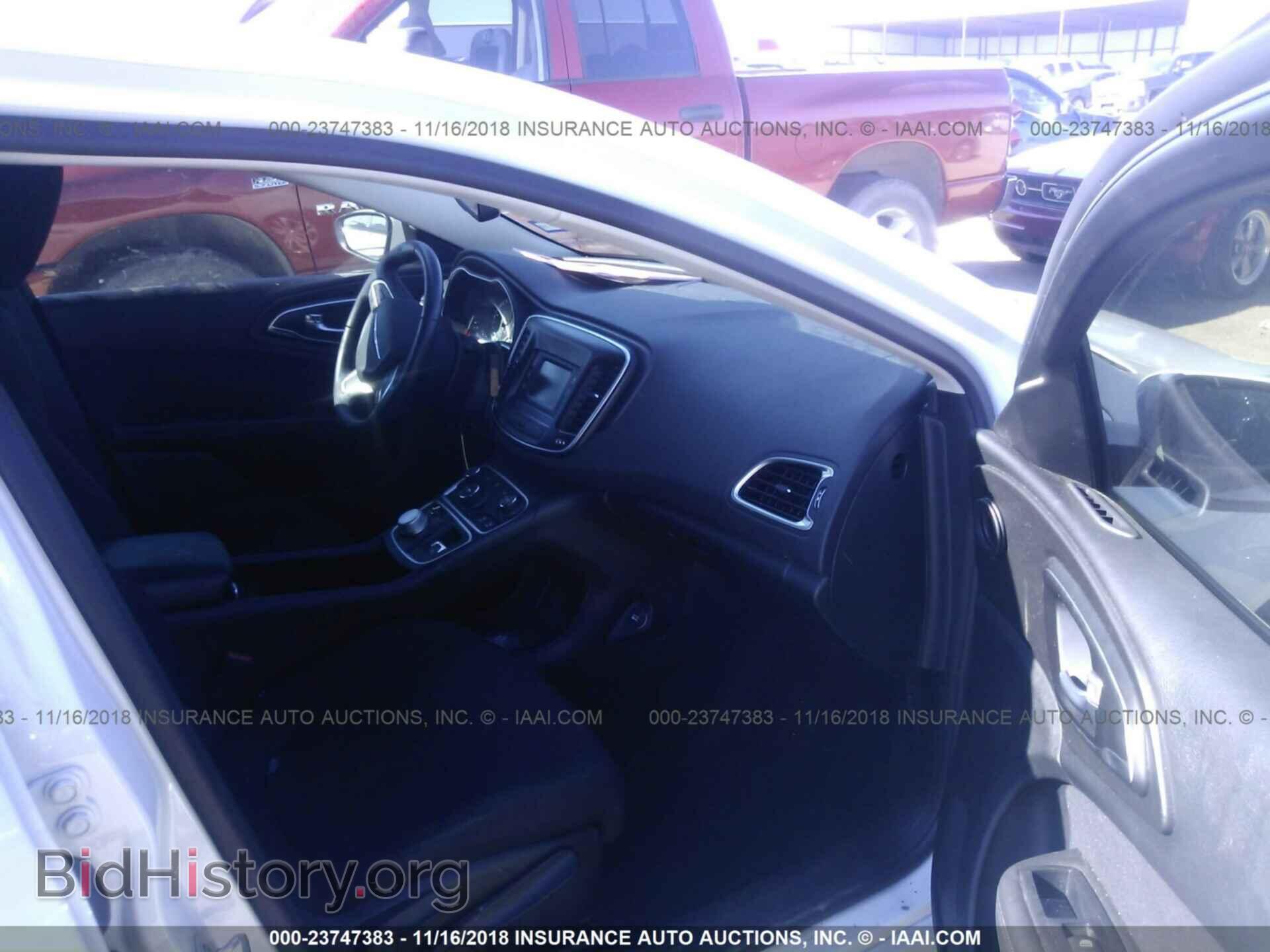 2016 CHRYSLER 200 - VIN: 1C3CCCFB1GN196448 - Фото 5