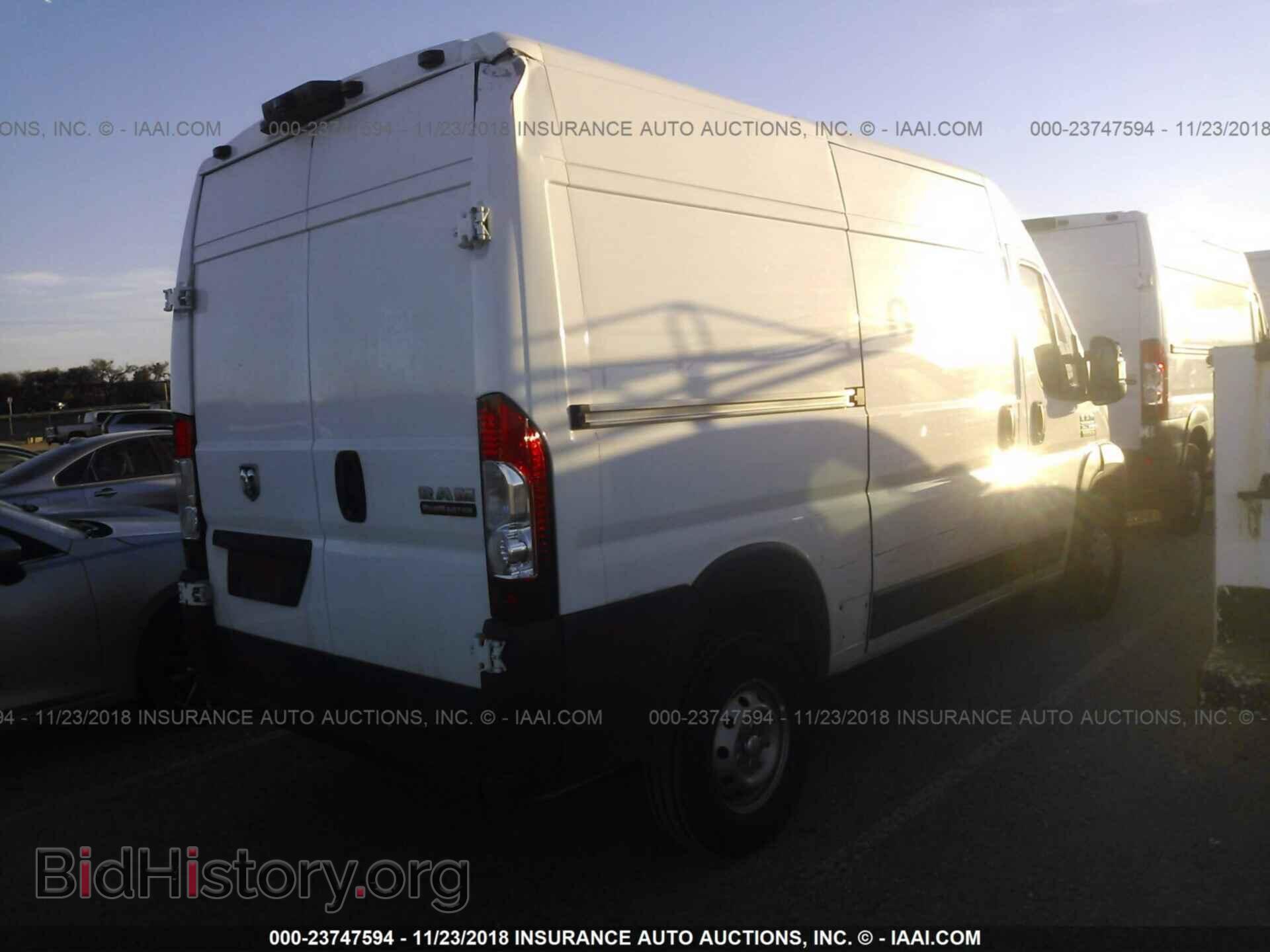 2017 Ram Promaster 2500 - VIN: 3C6TRVCG3HE511107 - Photo 4