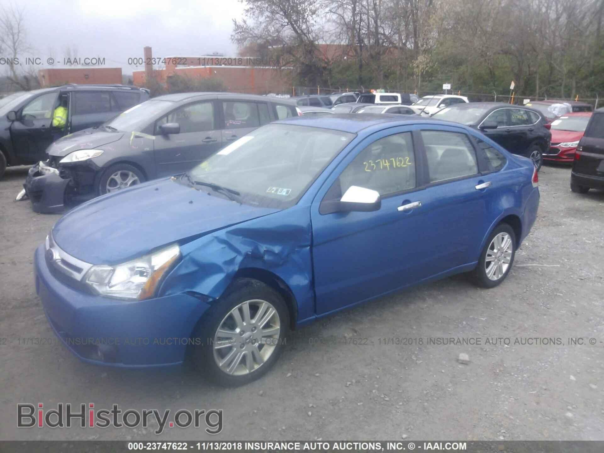 2011 FORD FOCUS - VIN: 1FAHP3HN3BW173338 - Photo 2