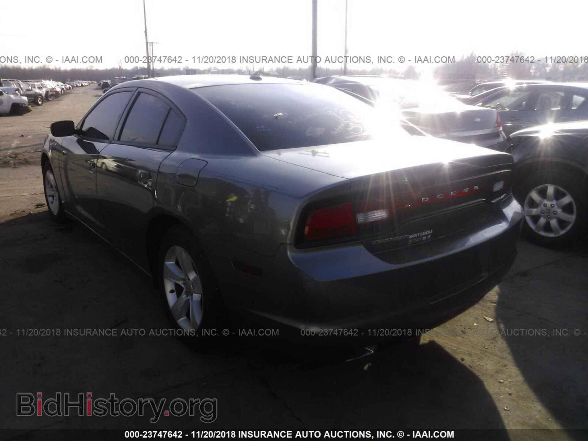 2012 Dodge Charger - VIN: 2C3CDXBG2CH207630 - Фото 3
