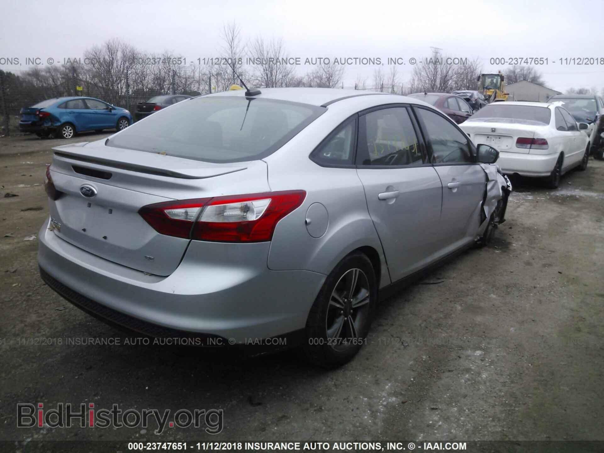 2012 Ford Focus - VIN: 1FAHP3F23CL225482 - Photo 4