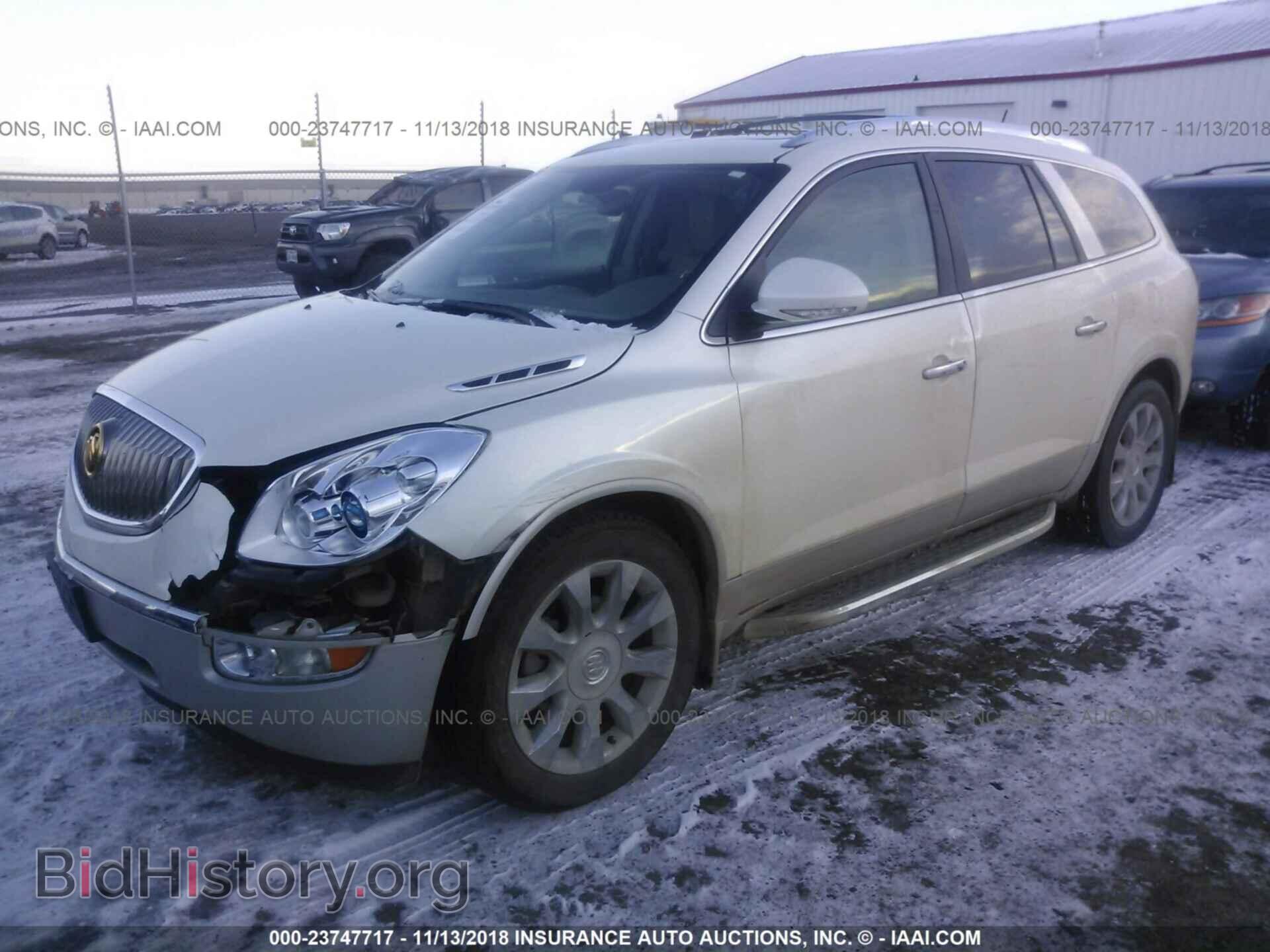 2011 Buick Enclave - VIN: 5GAKVCED7BJ384851 - Фото 2