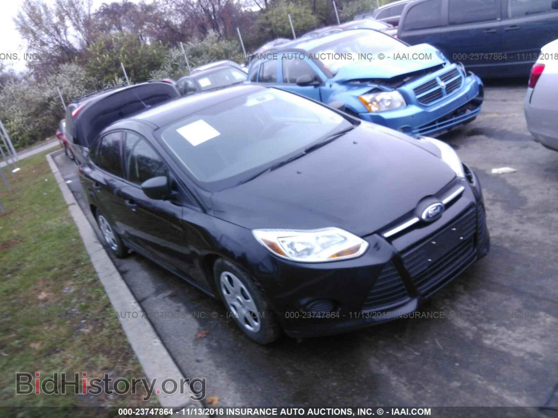 Photo 1FAHP3E22CL474955 - Ford Focus 2012