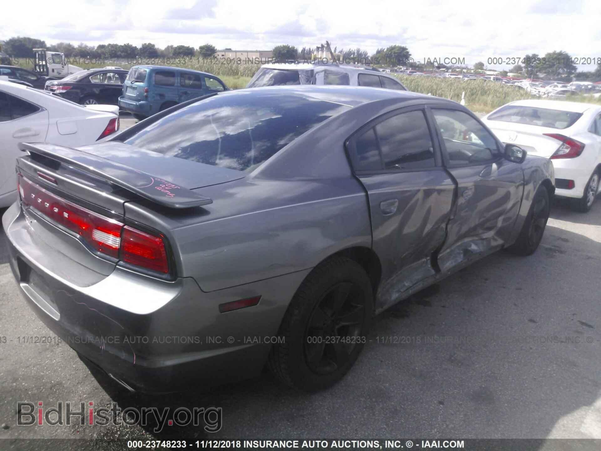 2011 Dodge Charger - VIN: 2B3CL3CG6BH545540 - Фото 4