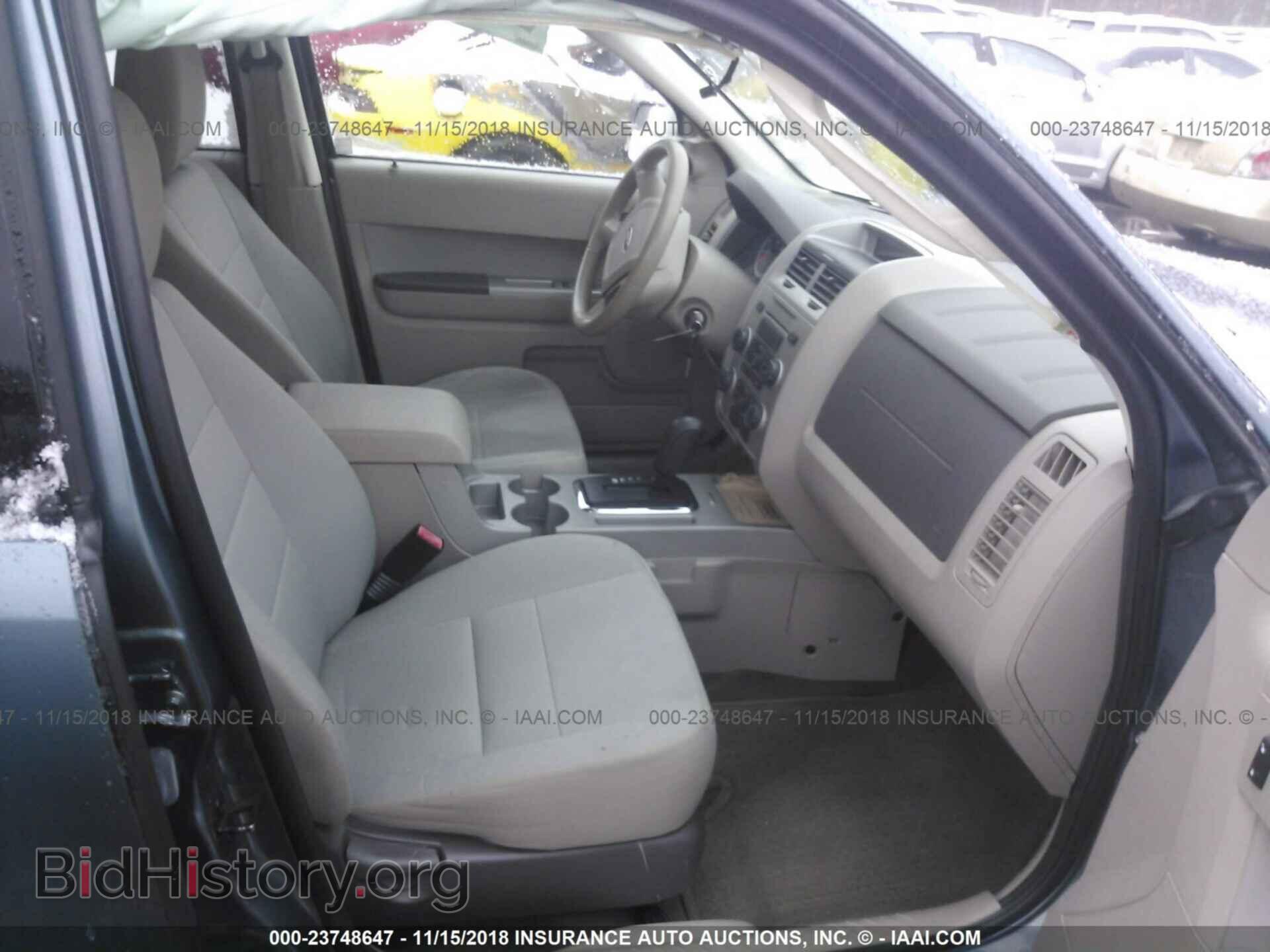 2011 Ford Escape - VIN: 1FMCU0D79BKB89114 - Фото 5