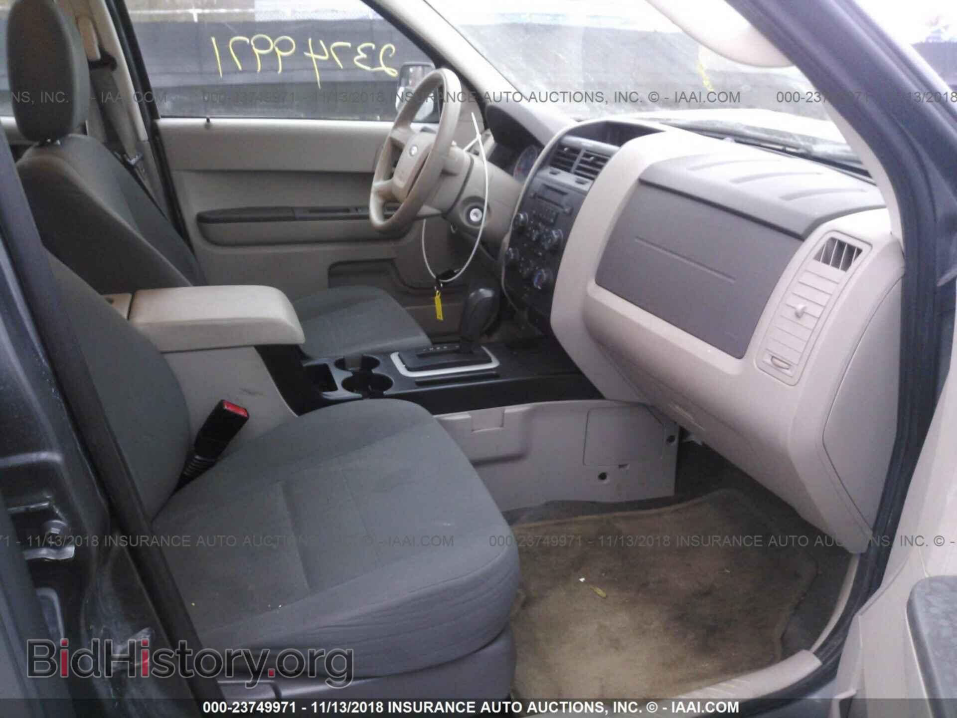 2011 FORD ESCAPE - VIN: 1FMCU0C78BKB33067 - Фото 5