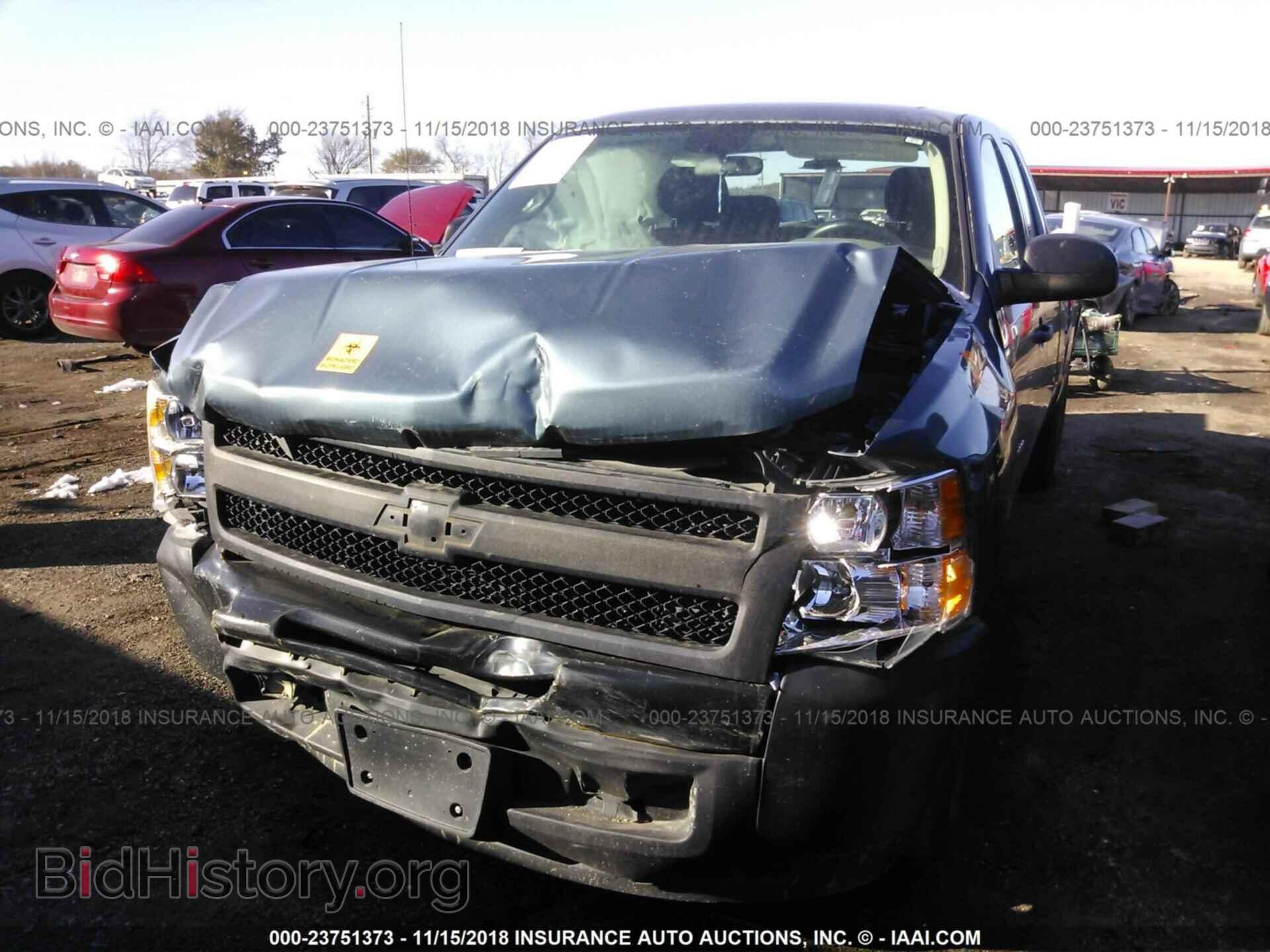 2011 CHEVROLET SILVERADO - VIN: 1GCRCPEX2BZ112438 - Фото 2