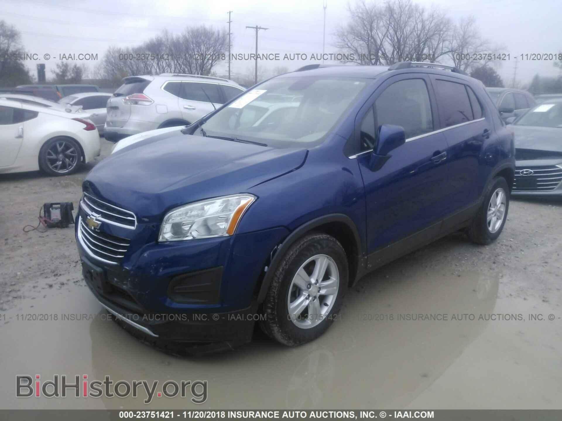 2015 Chevrolet Trax - VIN: 3GNCJLSB3FL217183 - Фото 2