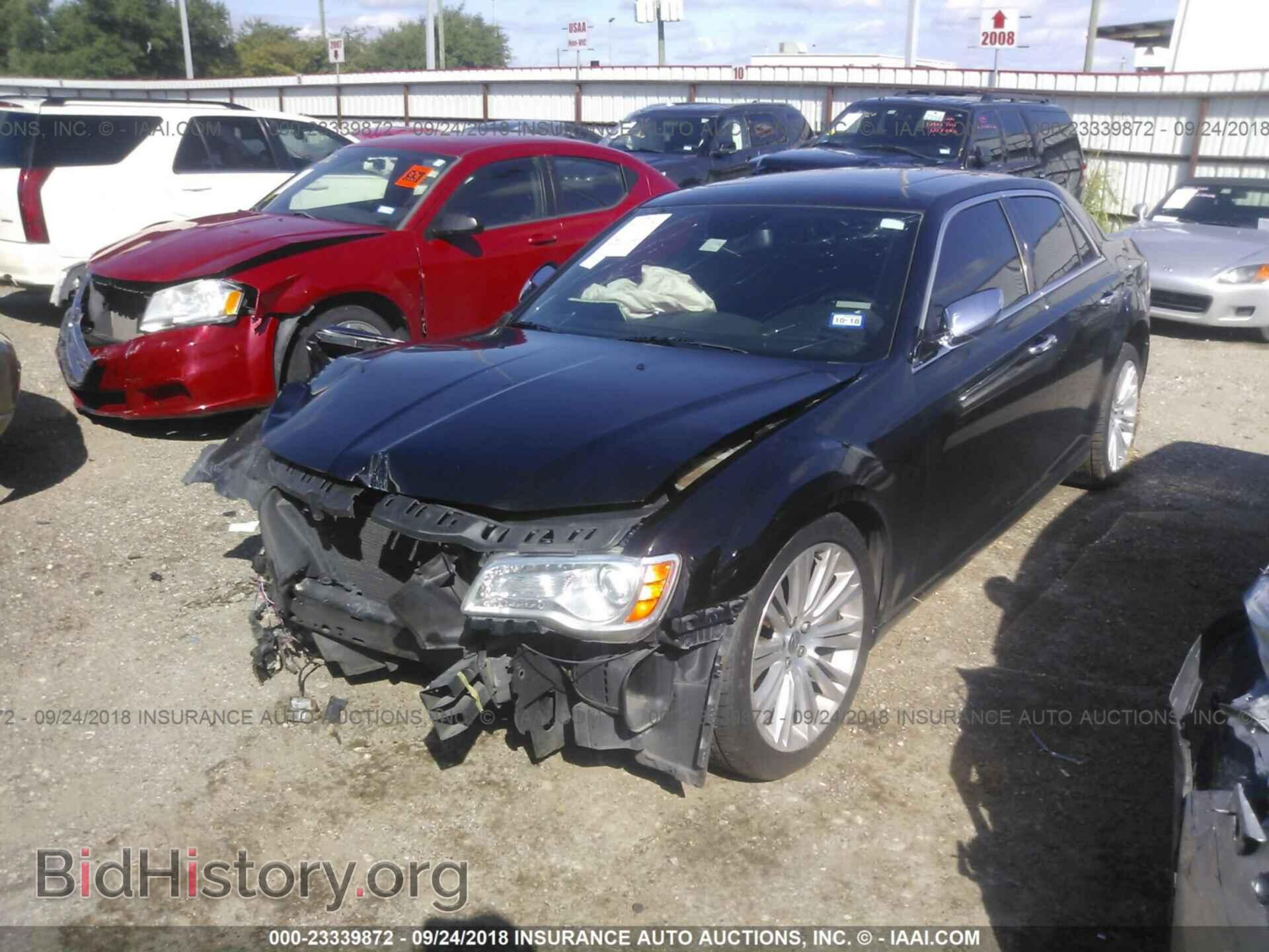 2013 CHRYSLER 300C - VIN: 2C3CCAET5DH679122 - Фото 2