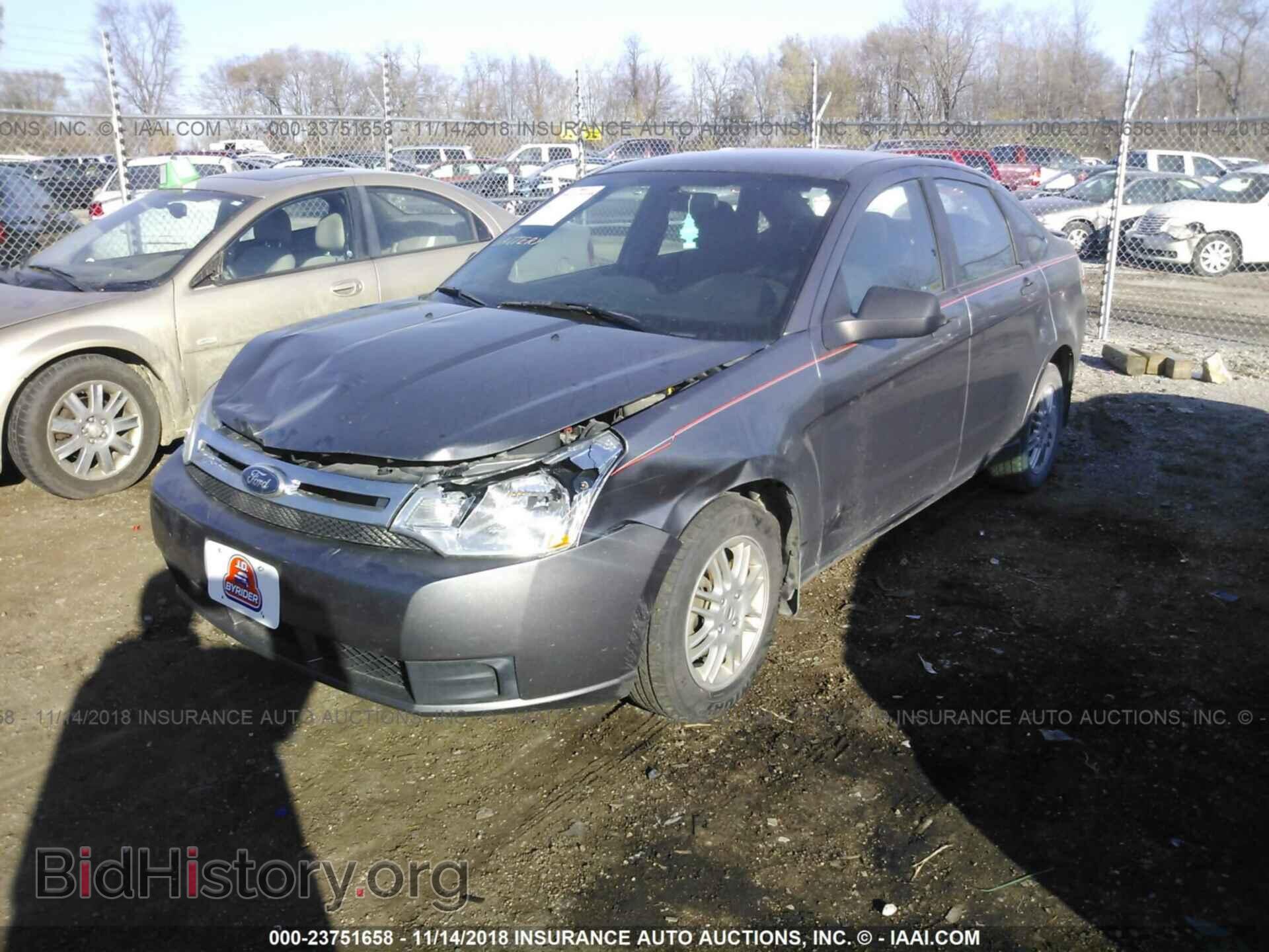 2011 FORD FOCUS - VIN: 1FAHP3FN7BW103036 - Фото 2