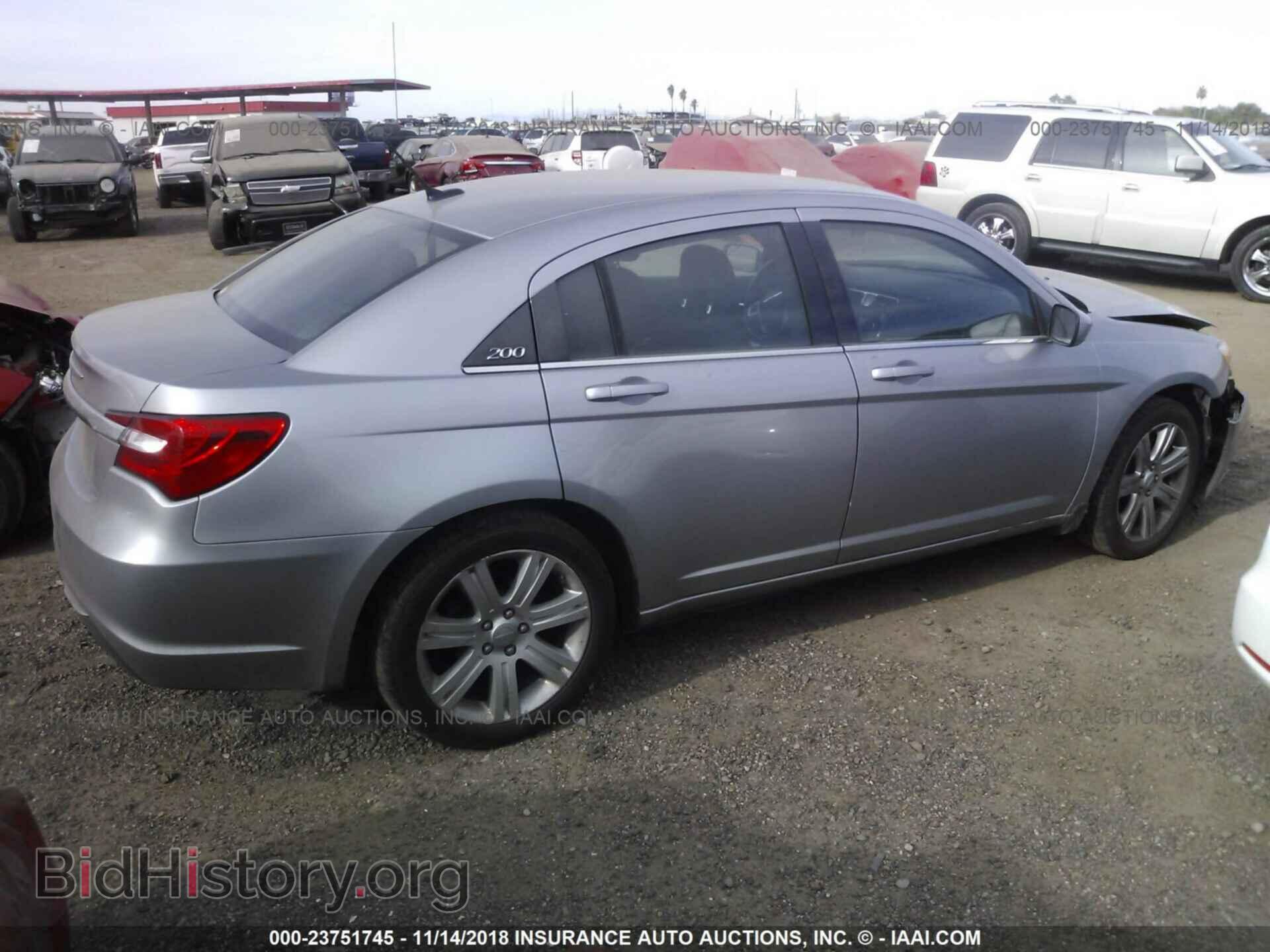 2013 CHRYSLER 200 - VIN: 1C3CCBBB5DN735228 - Фото 4