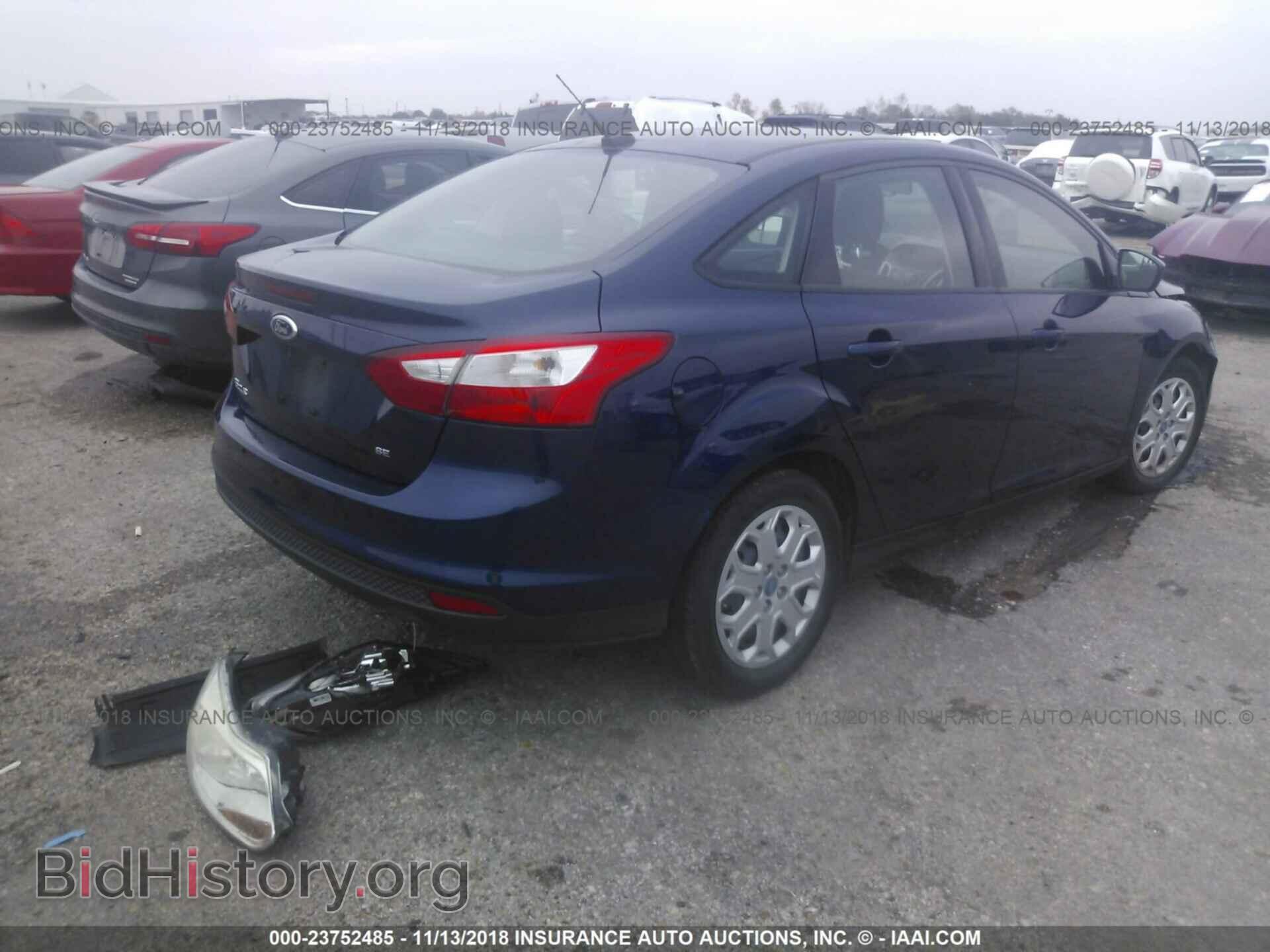2012 Ford Focus - VIN: 1FAHP3F20CL157738 - Photo 4