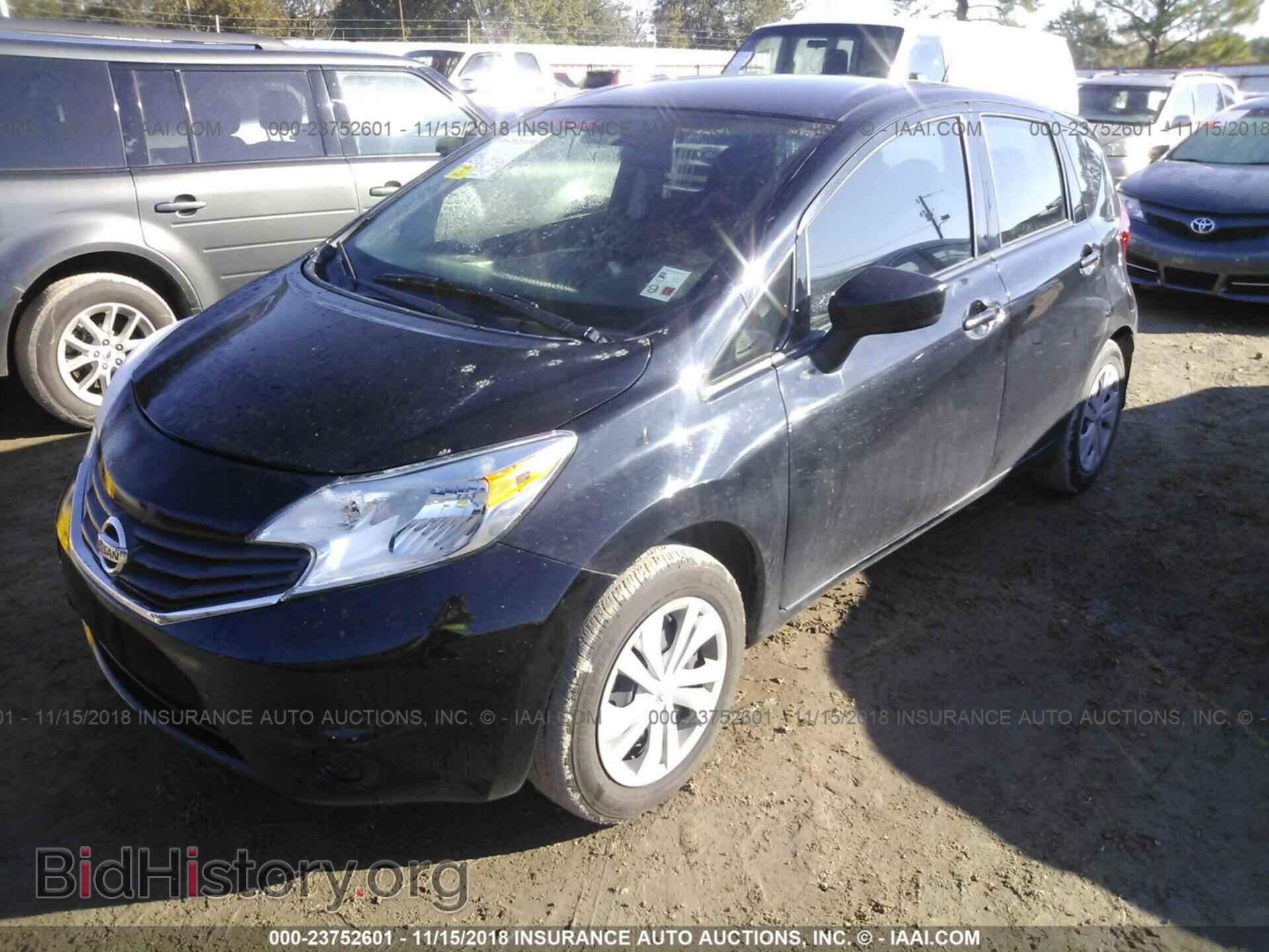2017 Nissan Versa note - VIN: 3N1CE2CP3HL368550 - Photo 2