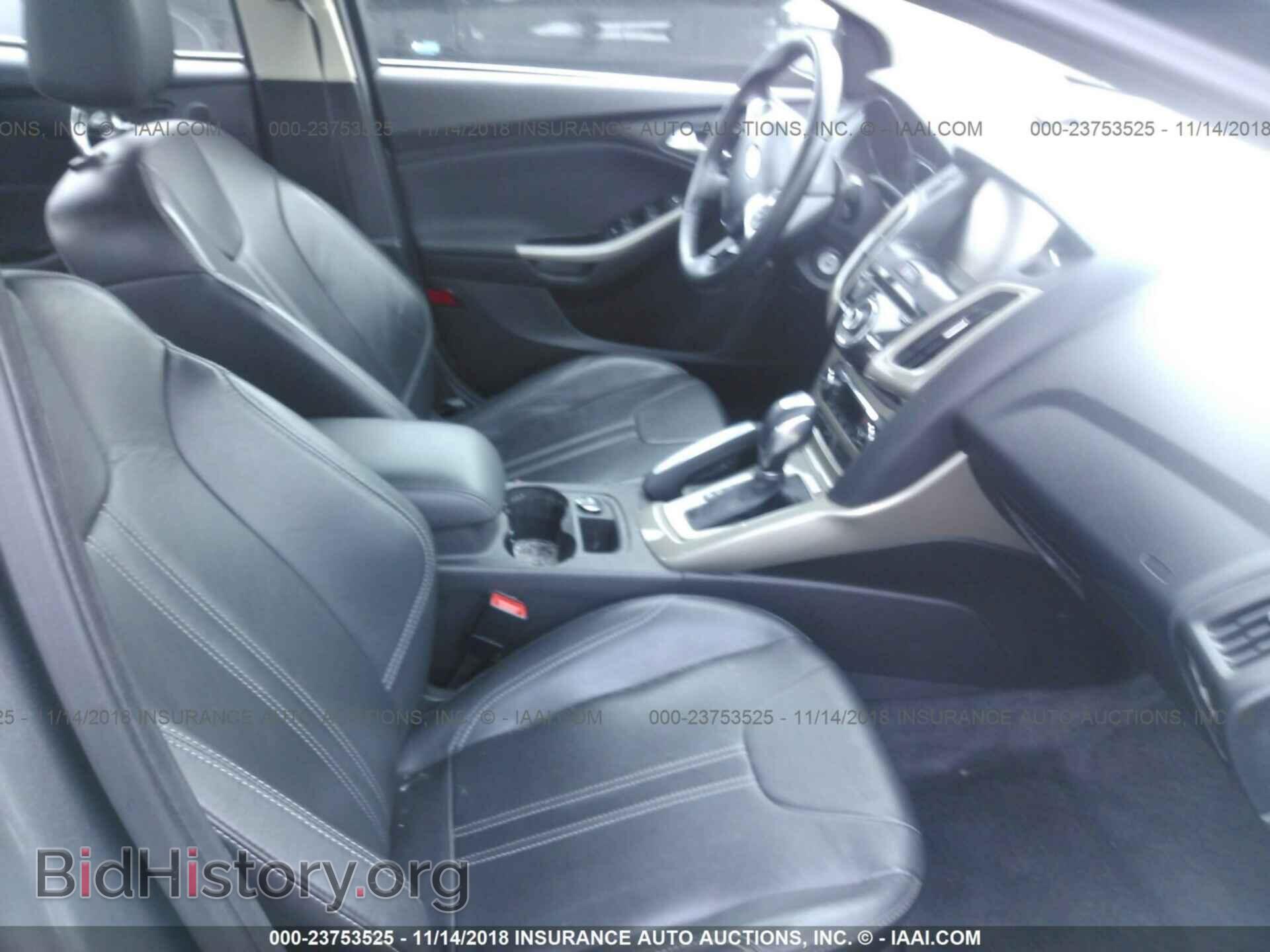 2012 Ford Focus - VIN: 1FAHP3H24CL216044 - Photo 5