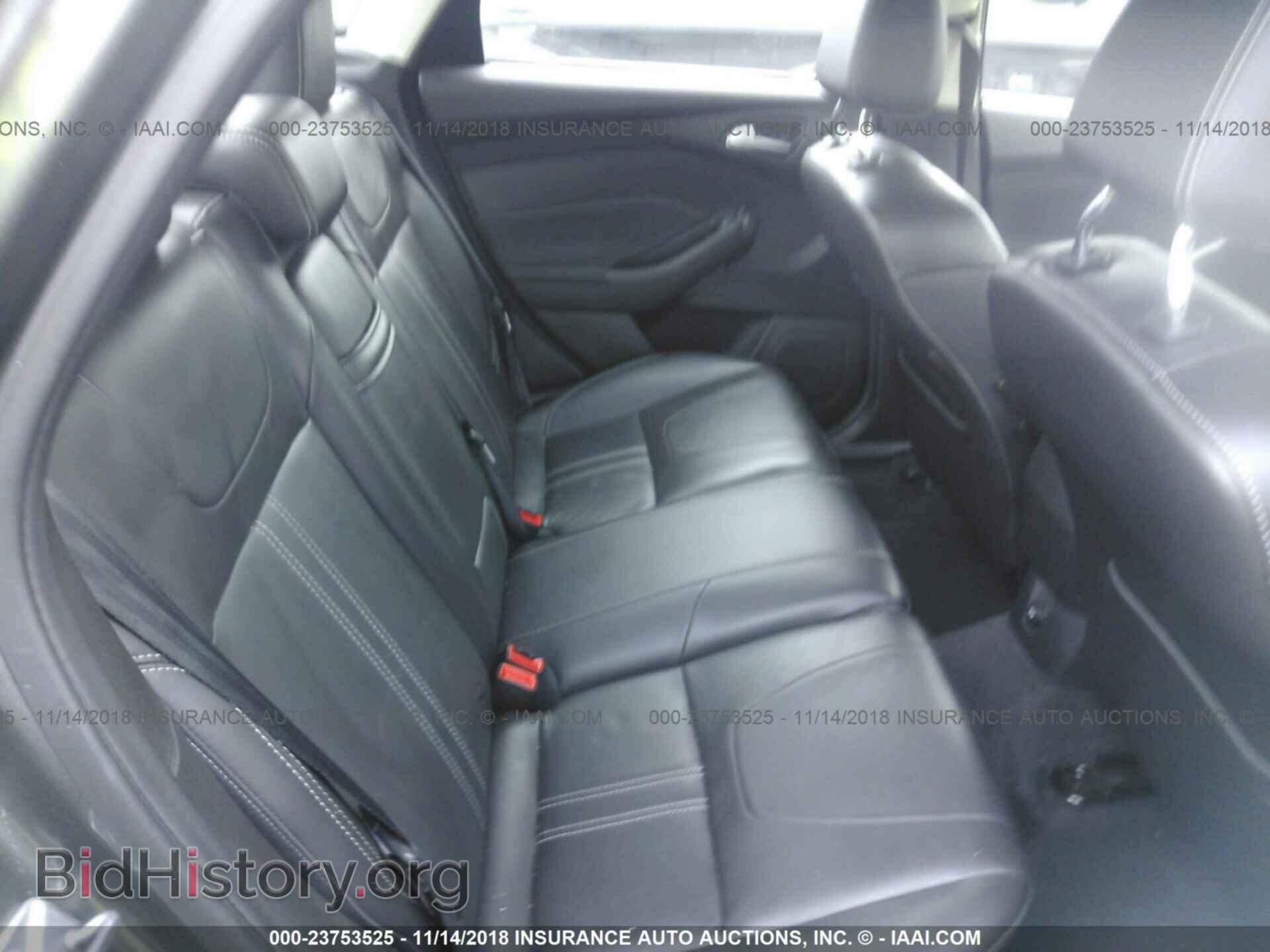 2012 Ford Focus - VIN: 1FAHP3H24CL216044 - Photo 8