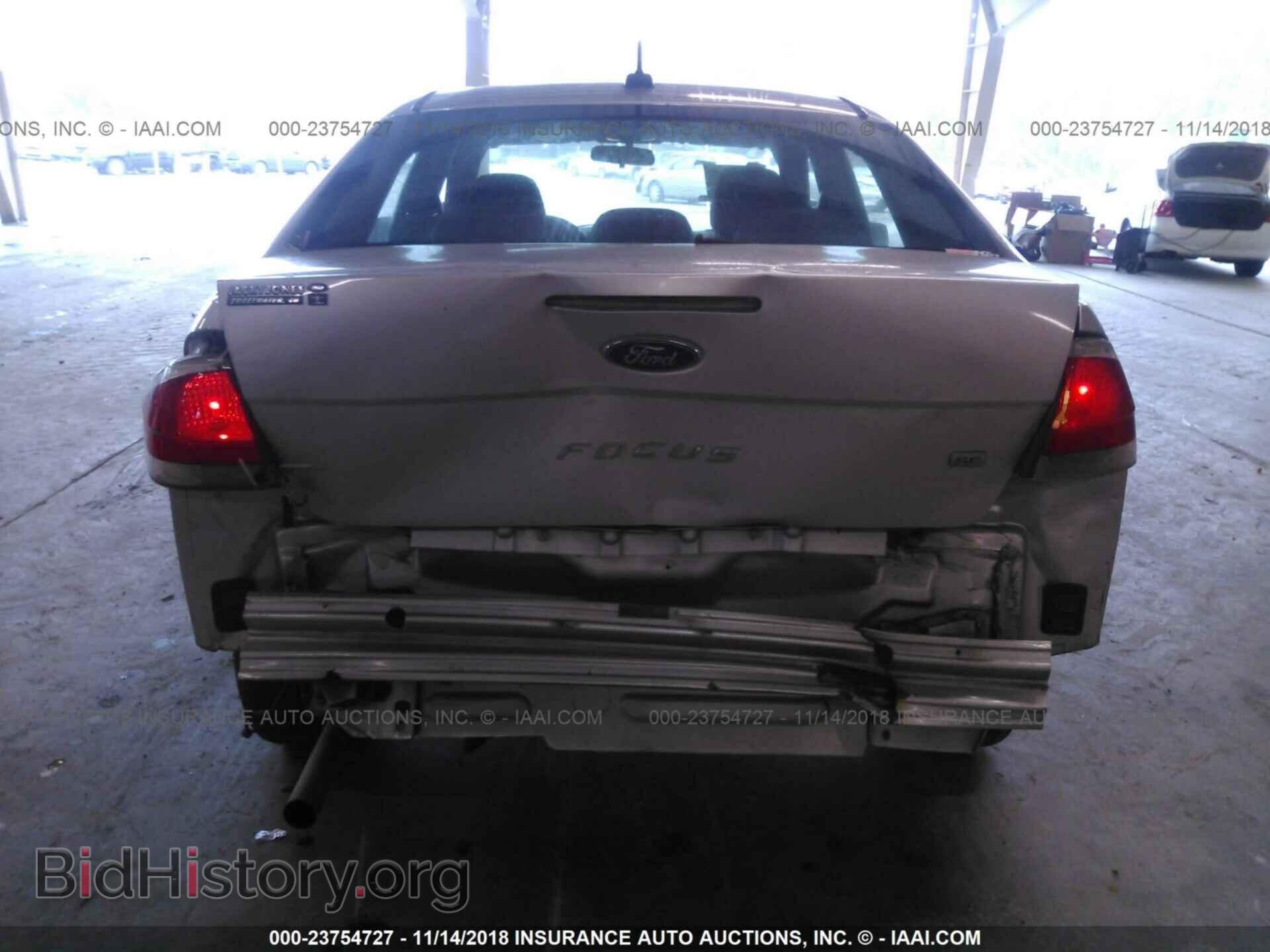 2011 Ford Focus - VIN: 1FAHP3FN3BW121646 - Фото 6