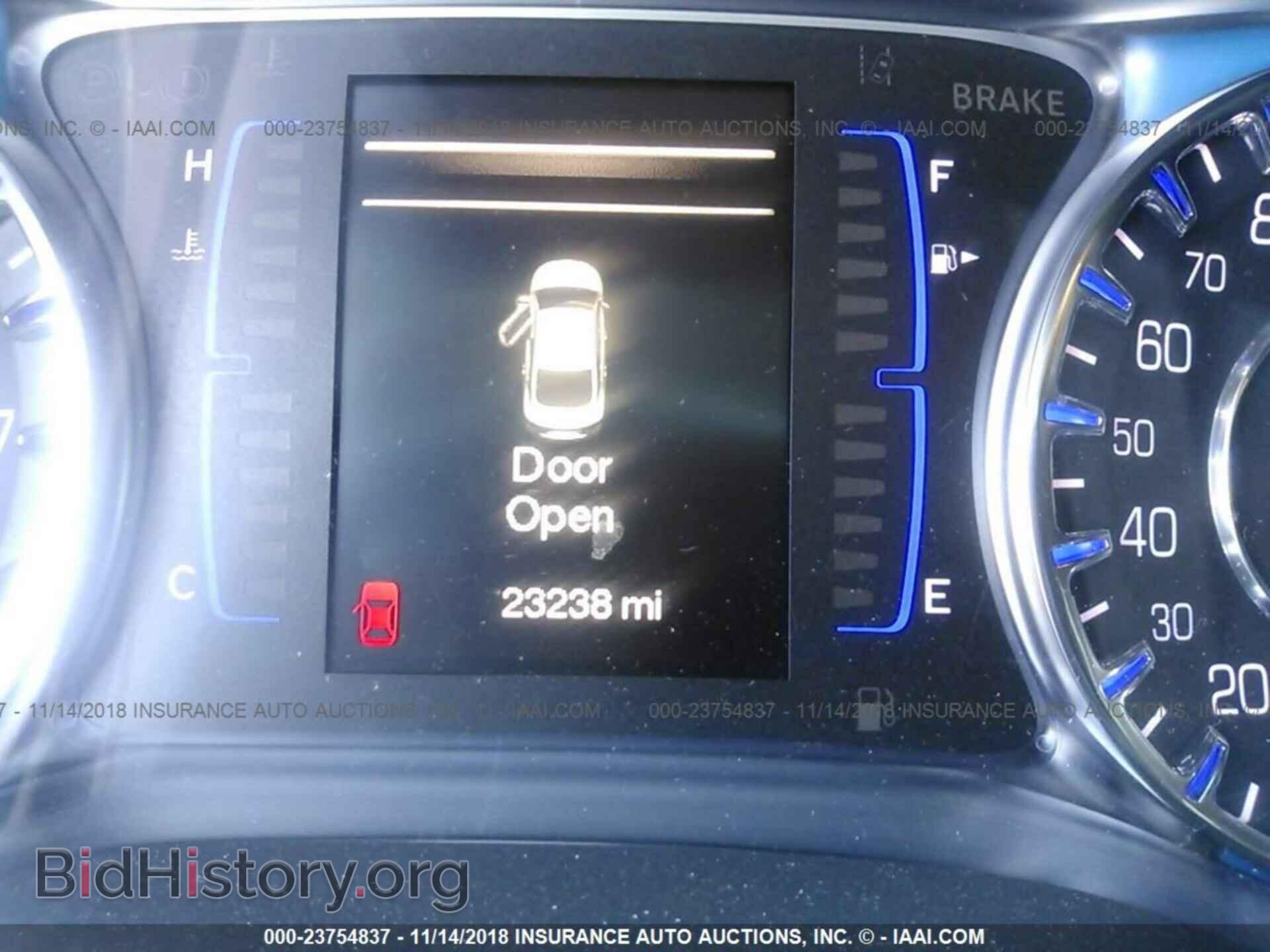 2015 Chrysler 200 - VIN: 1C3CCCAB2FN560933 - Photo 7