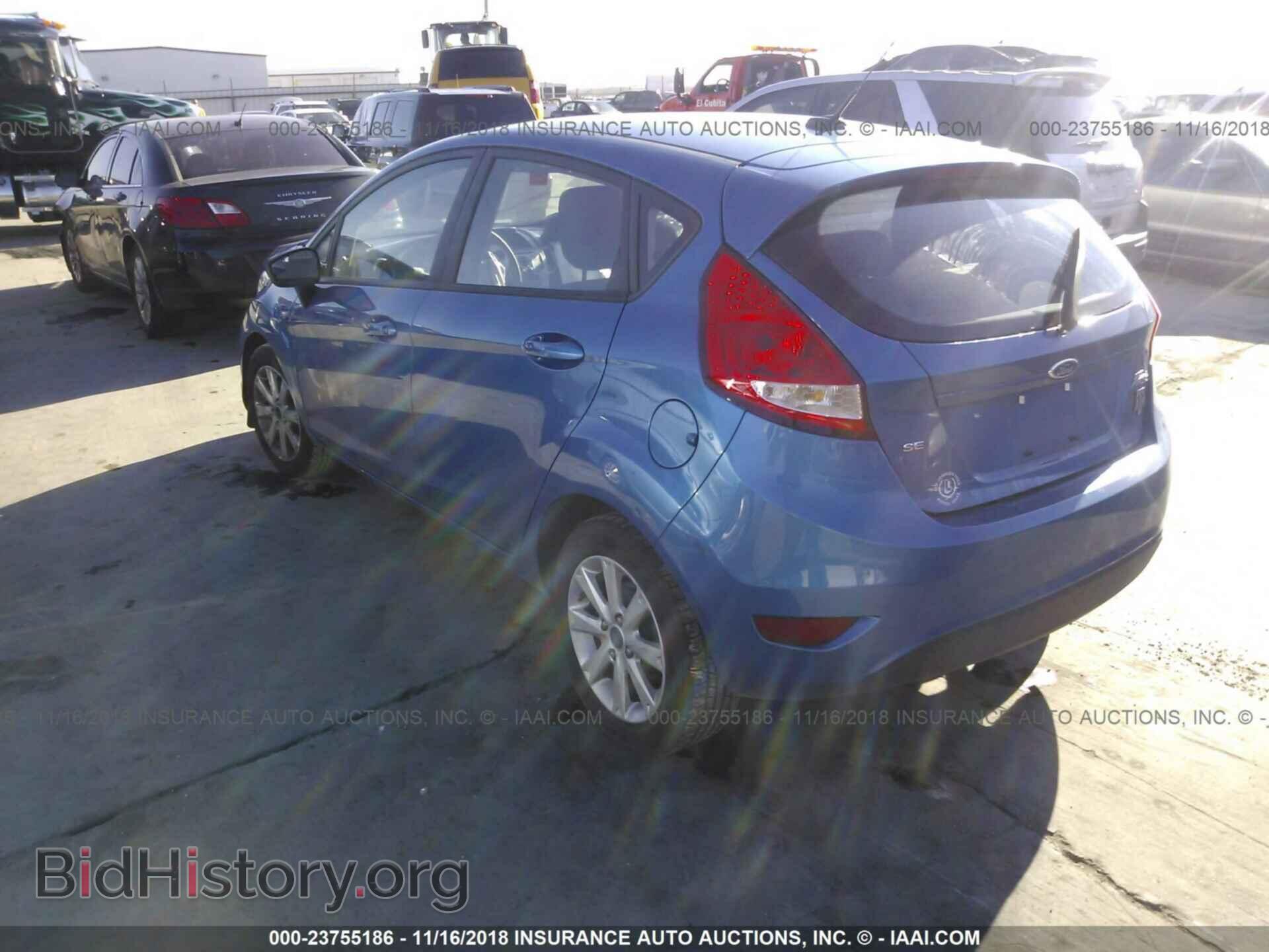 2011 Ford Fiesta - VIN: 3FADP4EJ2BM132429 - Фото 3
