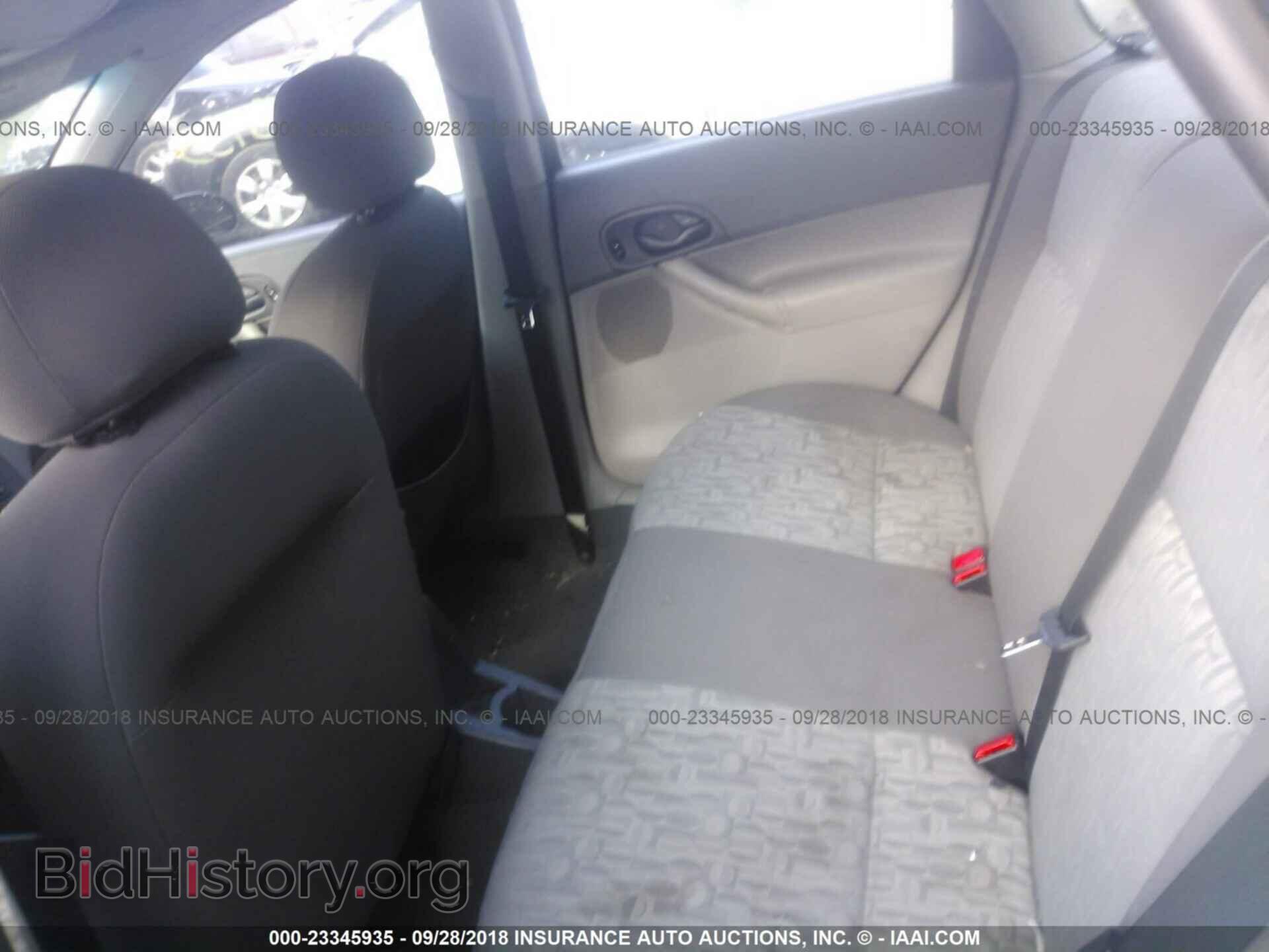 2005 FORD FOCUS - VIN: 1FAHP34N45W106709 - Фото 8