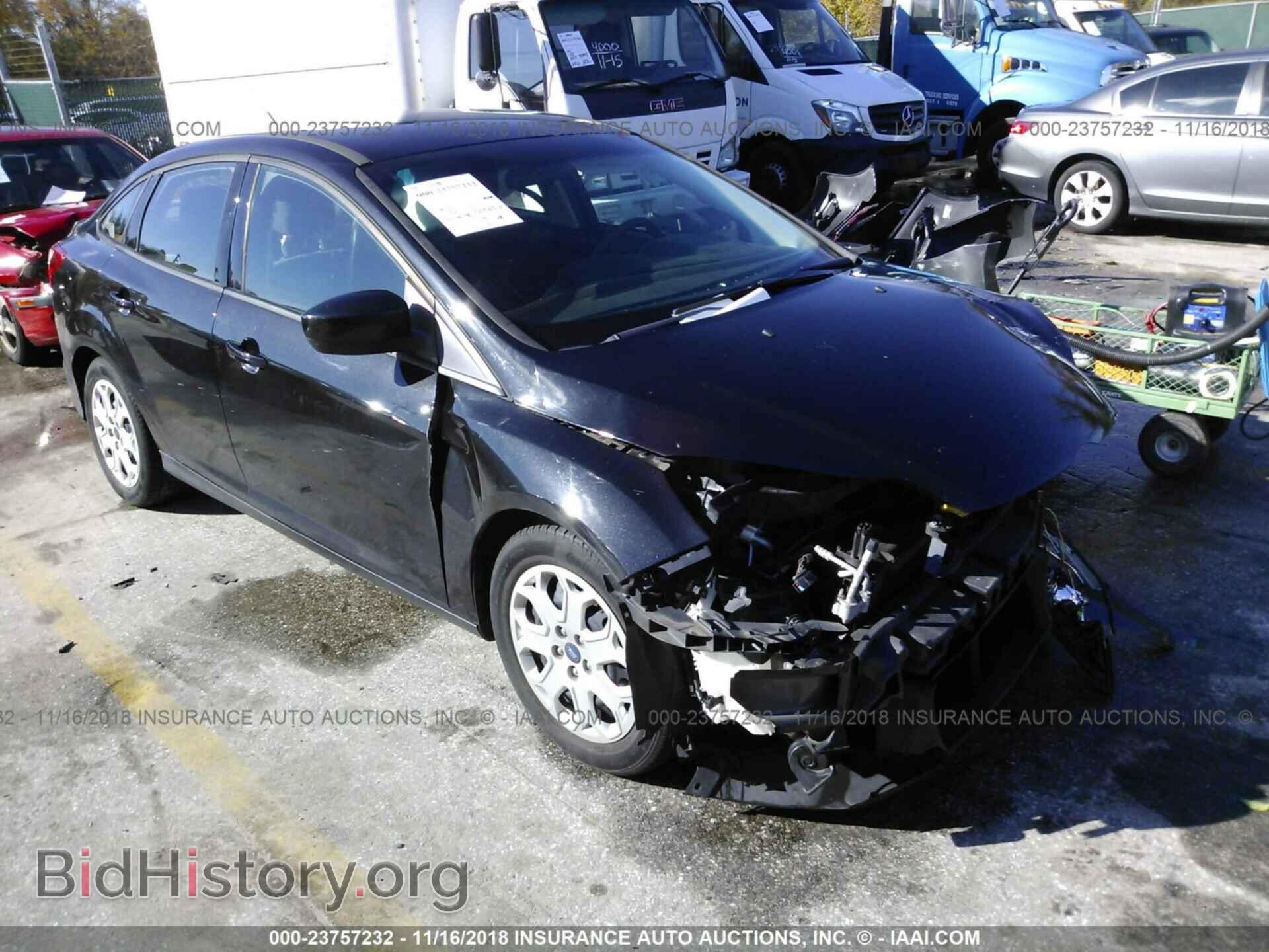 Photo 1FAHP3F21CL148563 - FORD FOCUS 2012