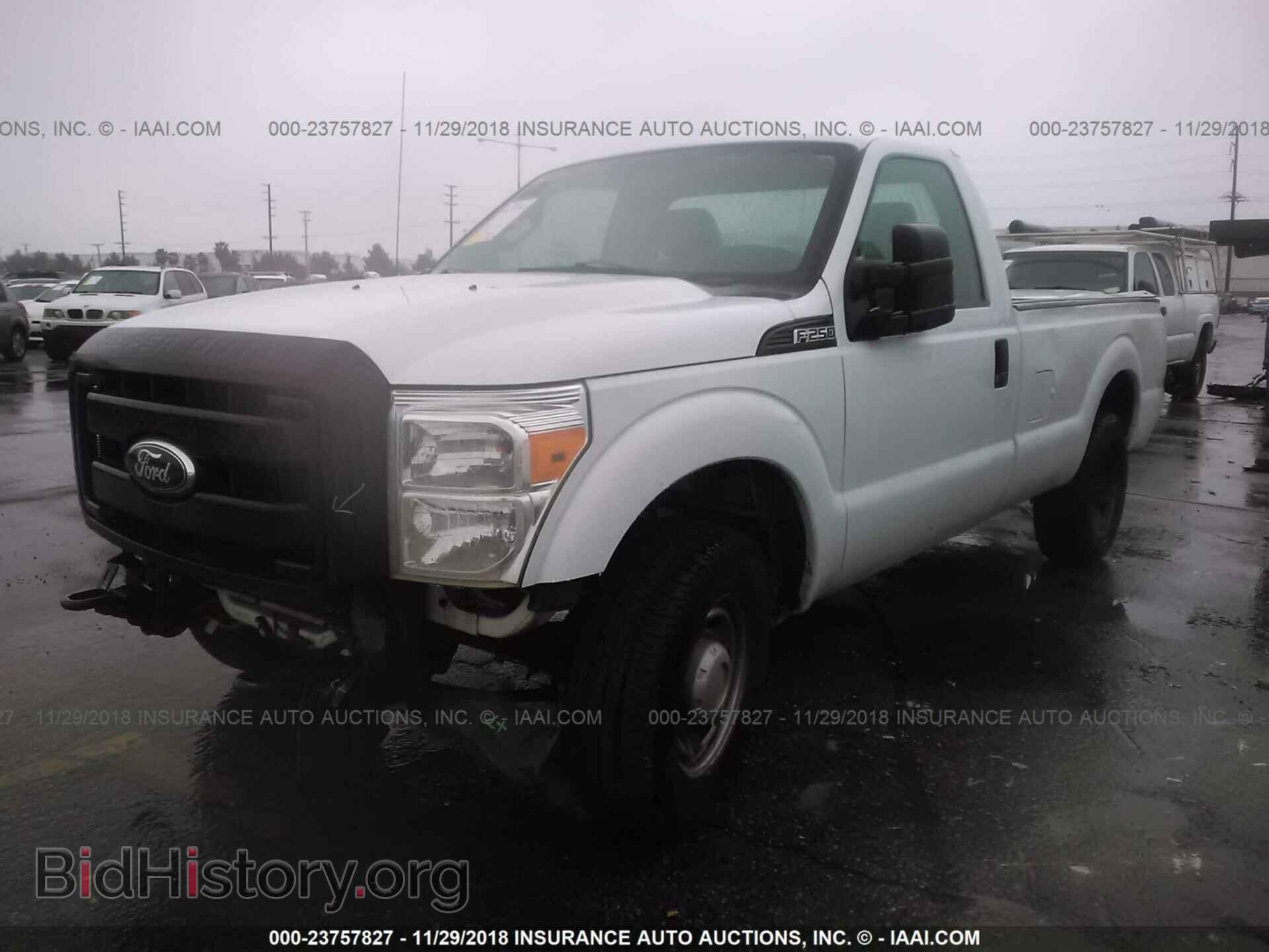 2012 Ford F250 - VIN: 1FTBF2A6XCEA33021 - Фото 2